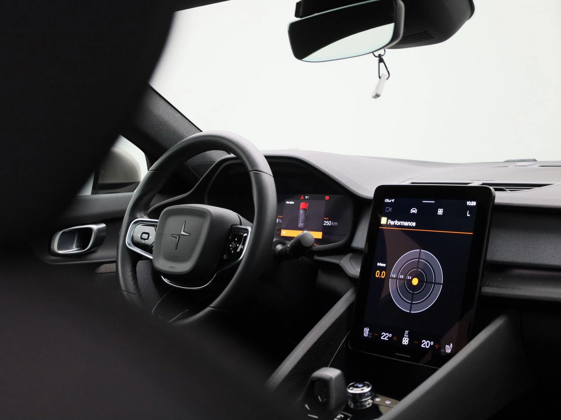 Polestar-2-image-37