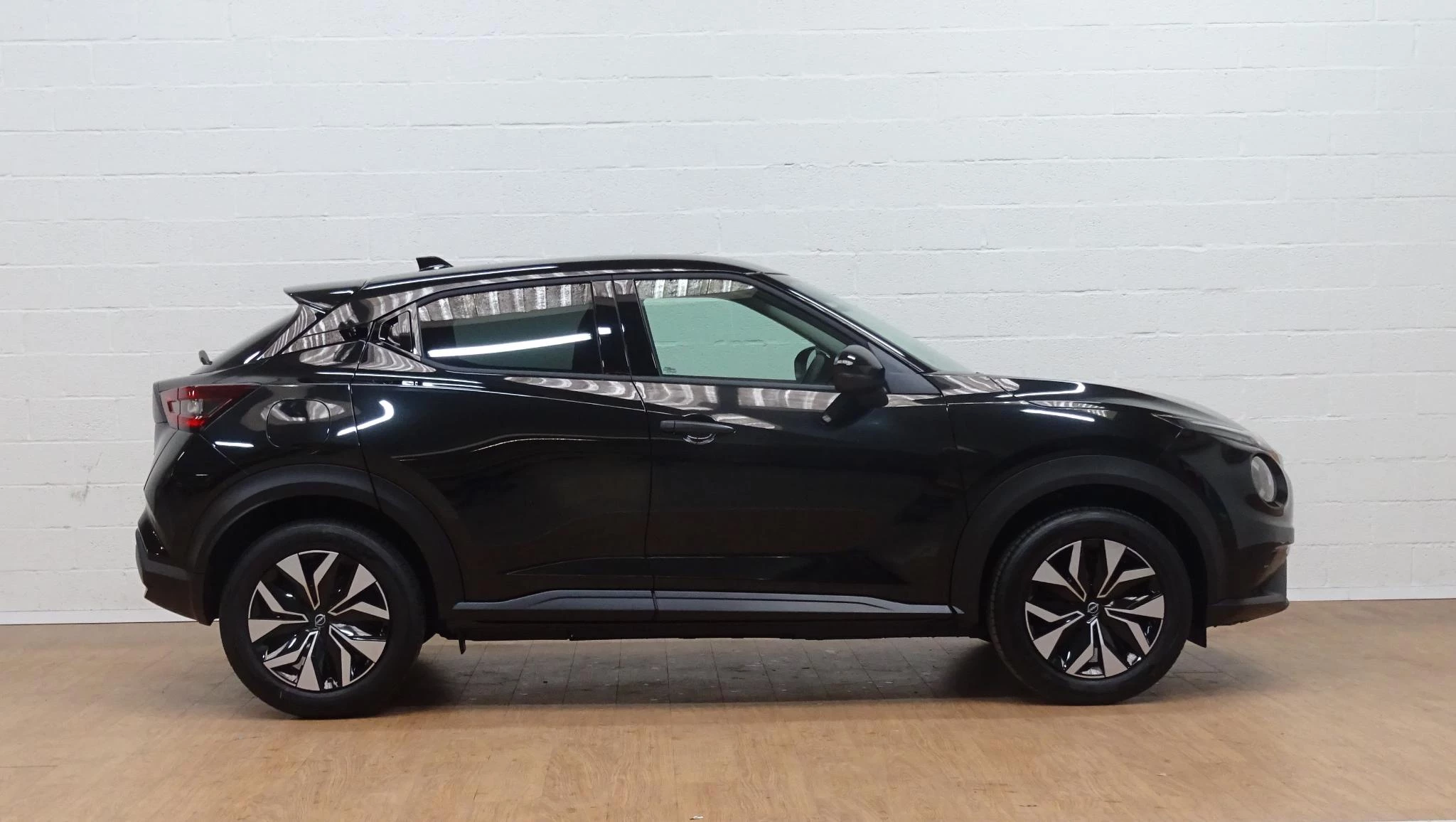 Nissan Juke 1.0 DIG-T Acenta automaat