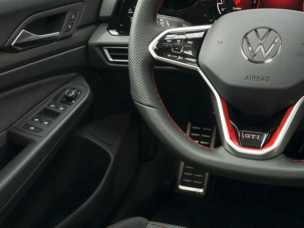 Volkswagen Golf GTI 2,0 l TSI 180 kW 7-DSG GTI