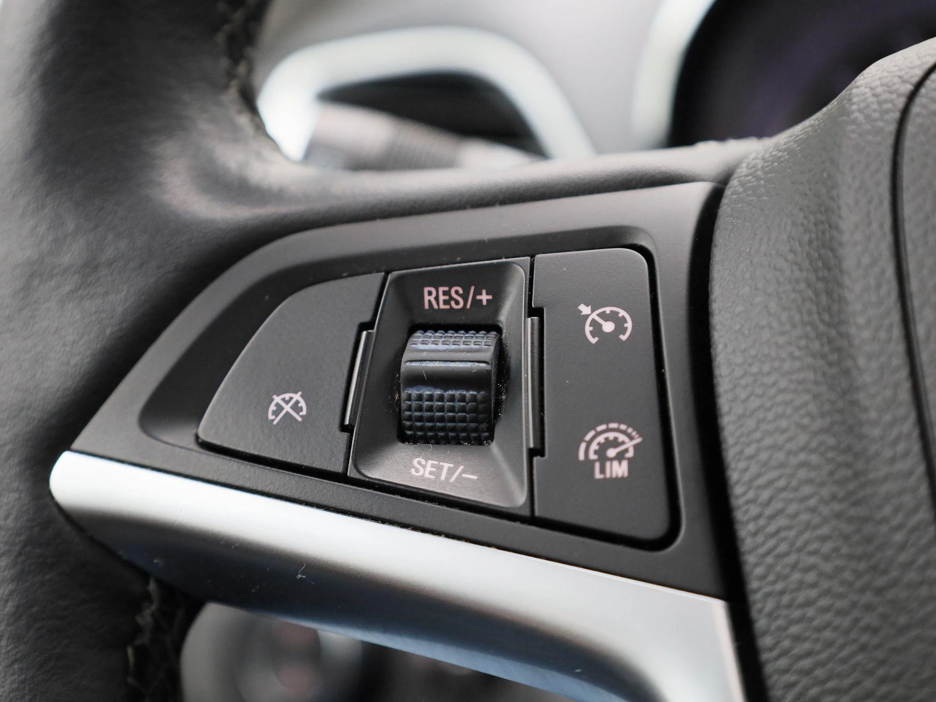 Opel-Mokka-image-18