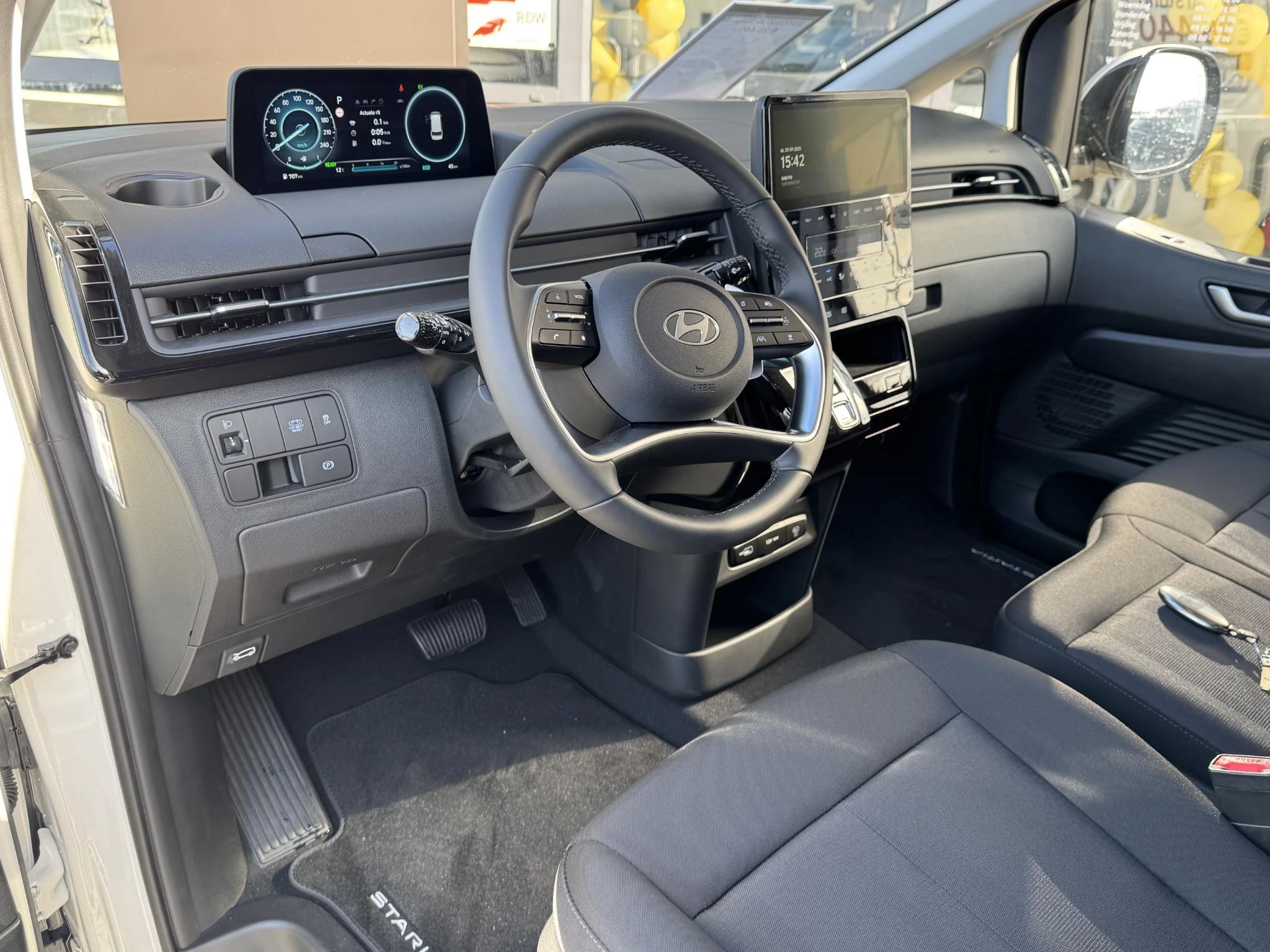 Hyundai-Staria-image-10