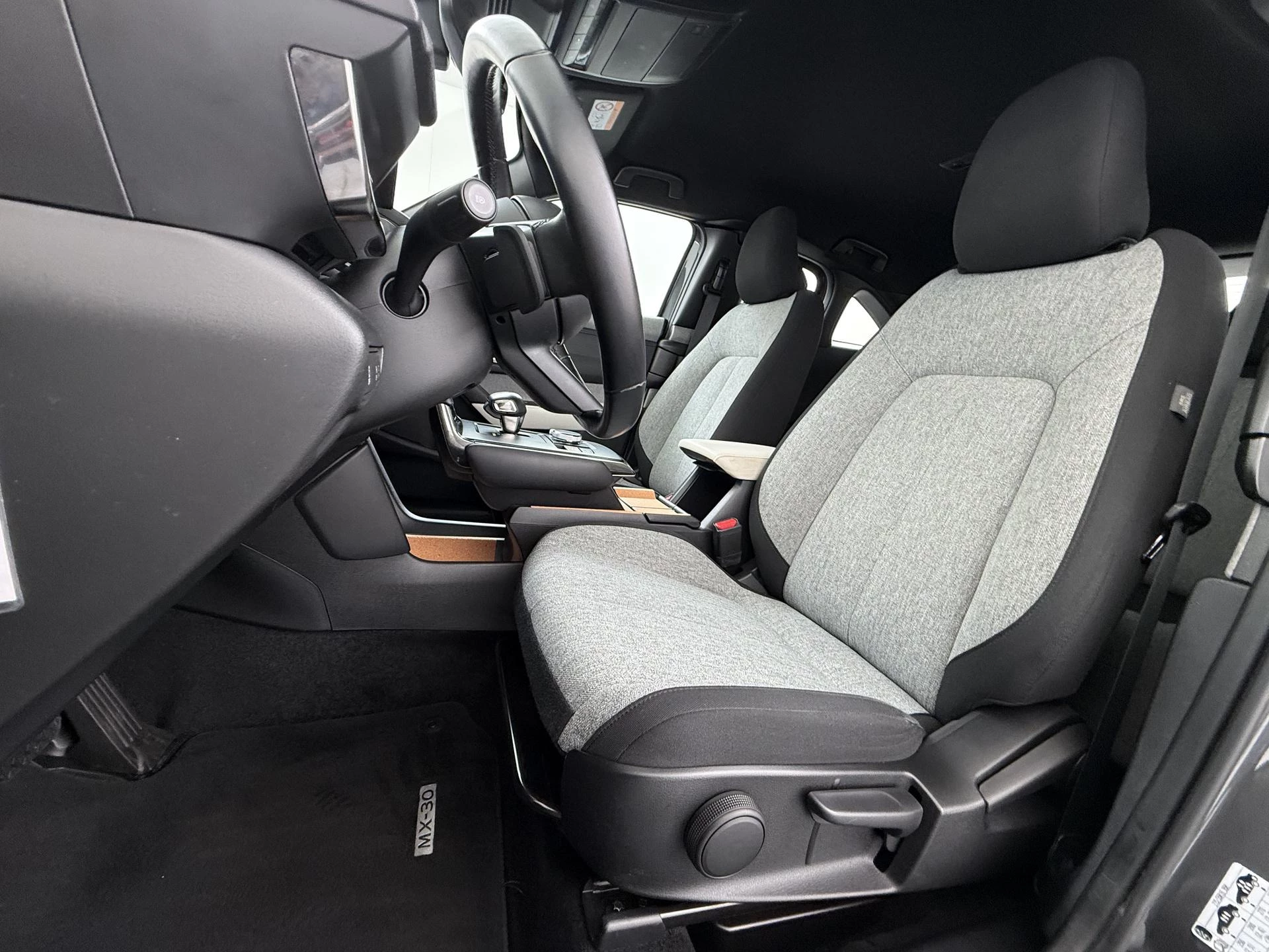 Mazda-MX-30-image-13