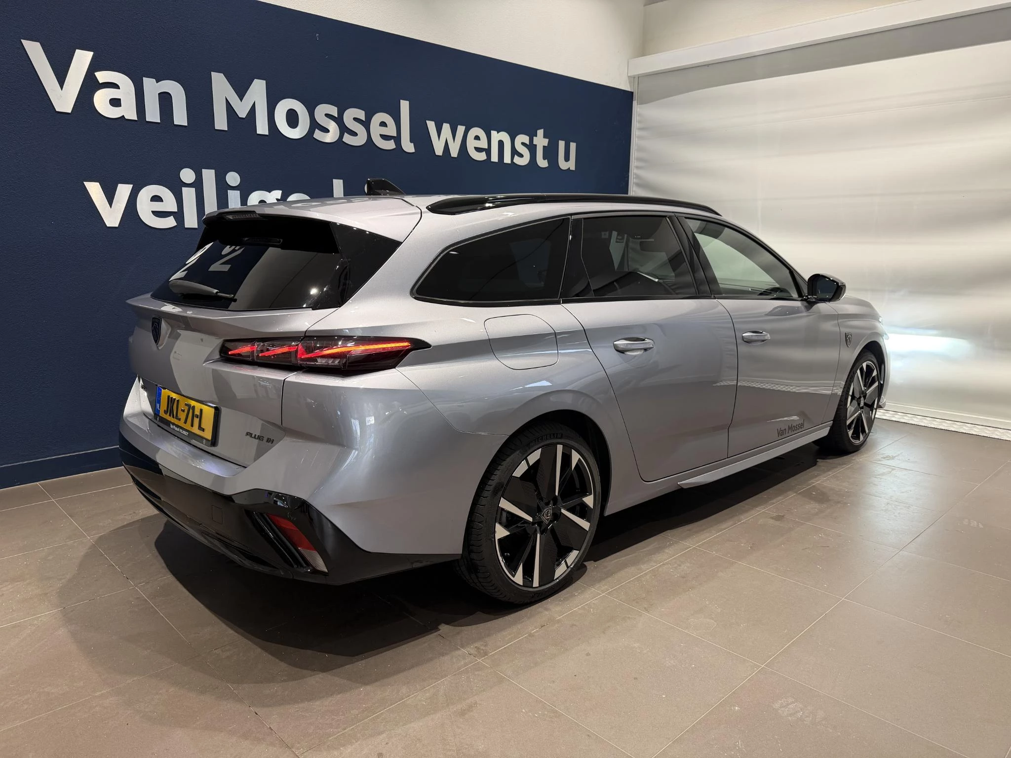 Peugeot-308-image-11