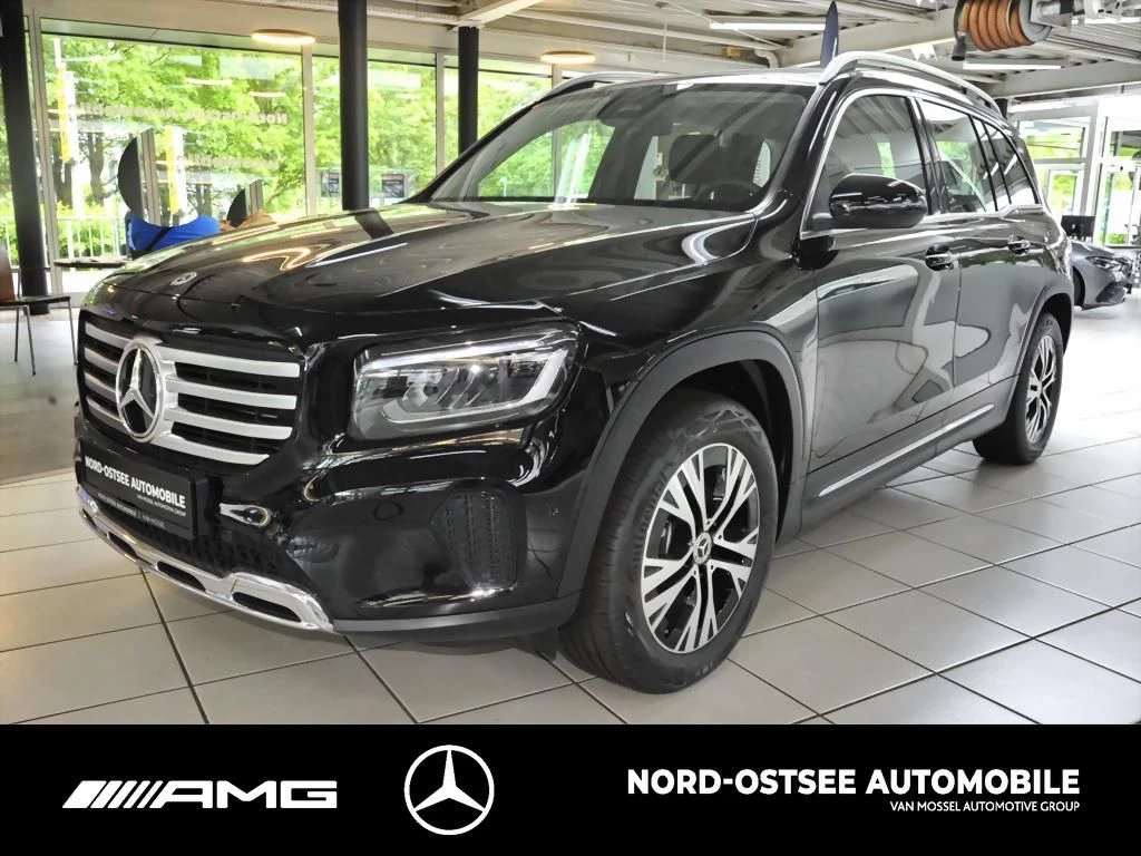 Mercedes-Benz-GLB-image-5