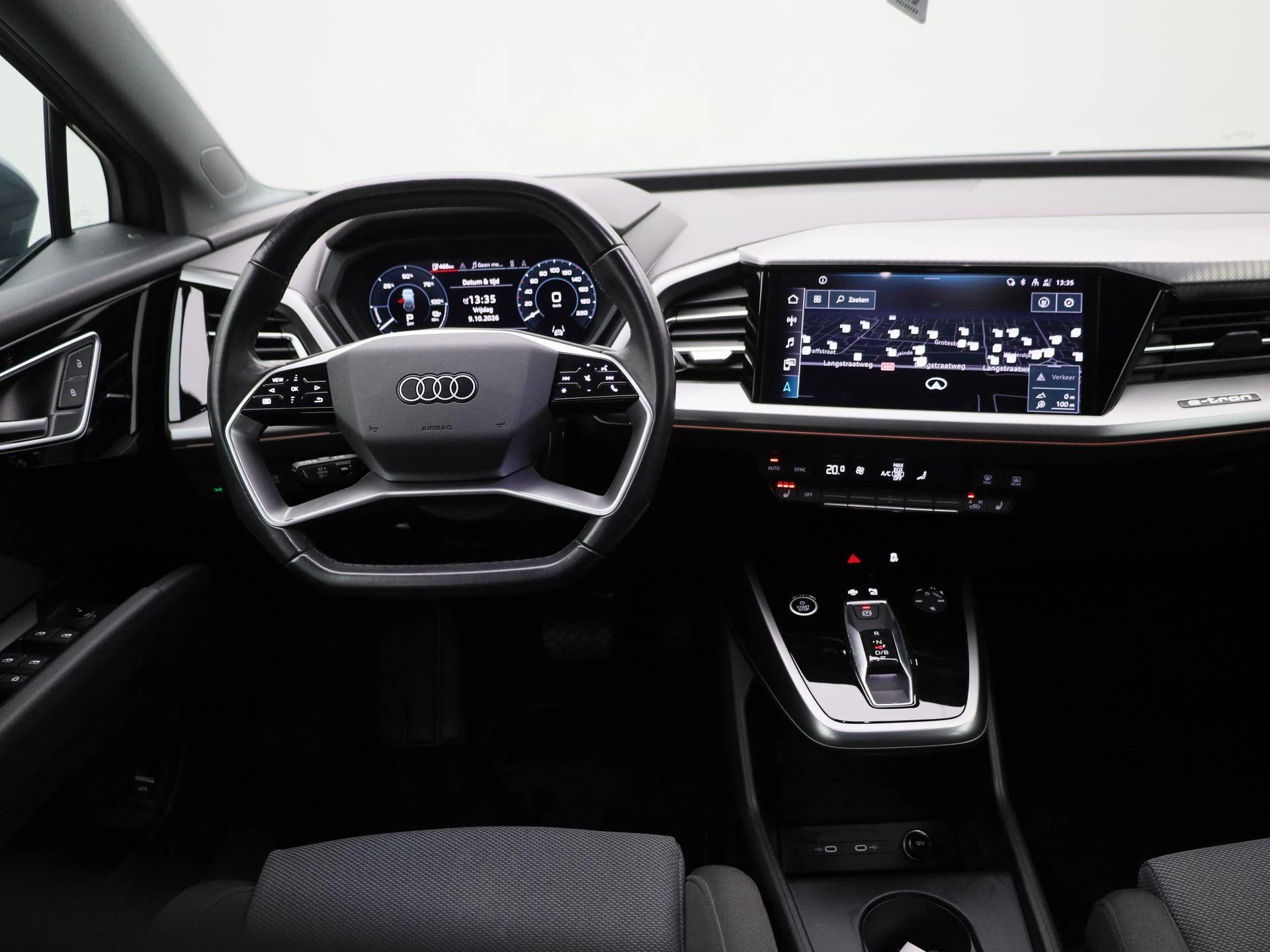 Audi-Q4 e-tron-image-6