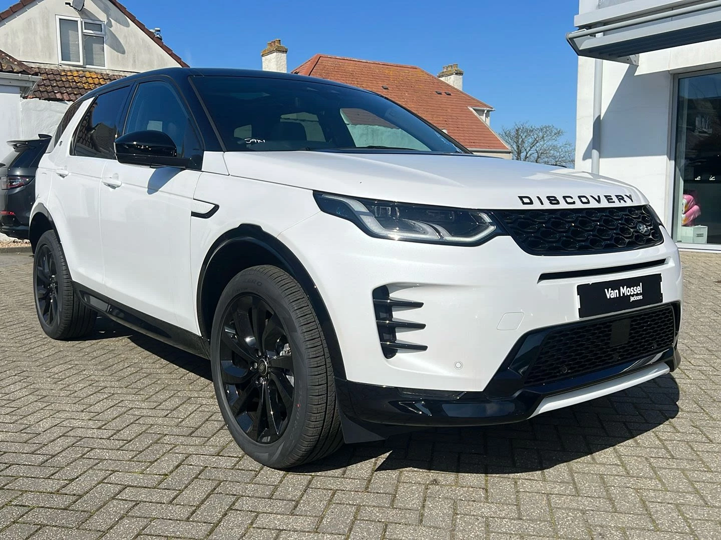 Land Rover-Discovery Sport-image-15