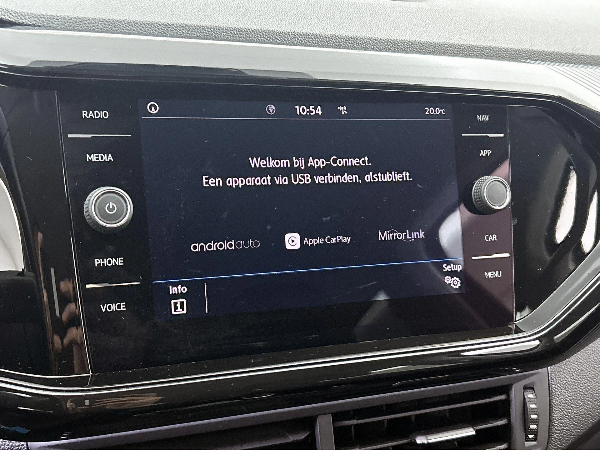 Volkswagen-T-Cross-image-7