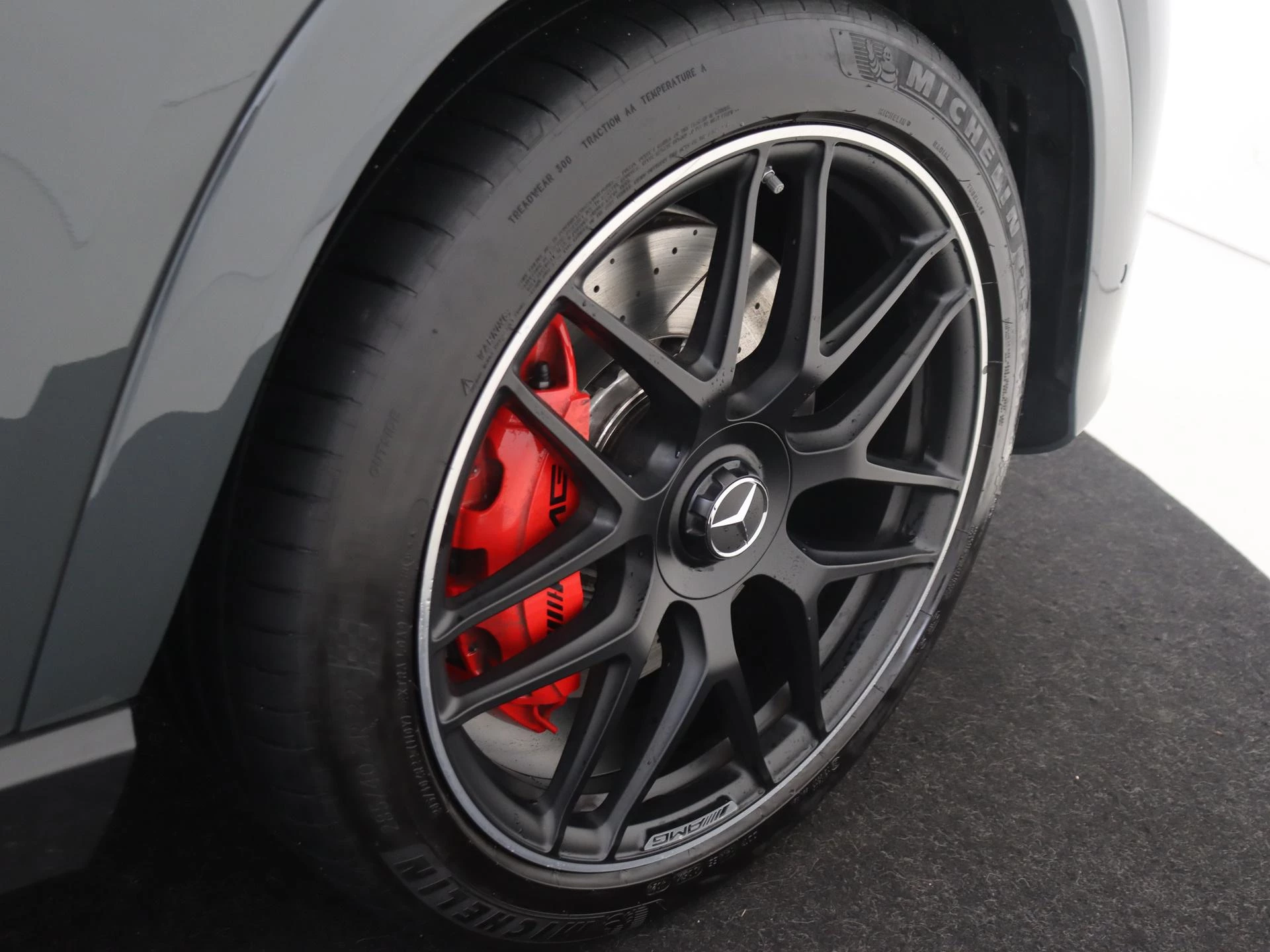 Mercedes-Benz-GLE-image-13