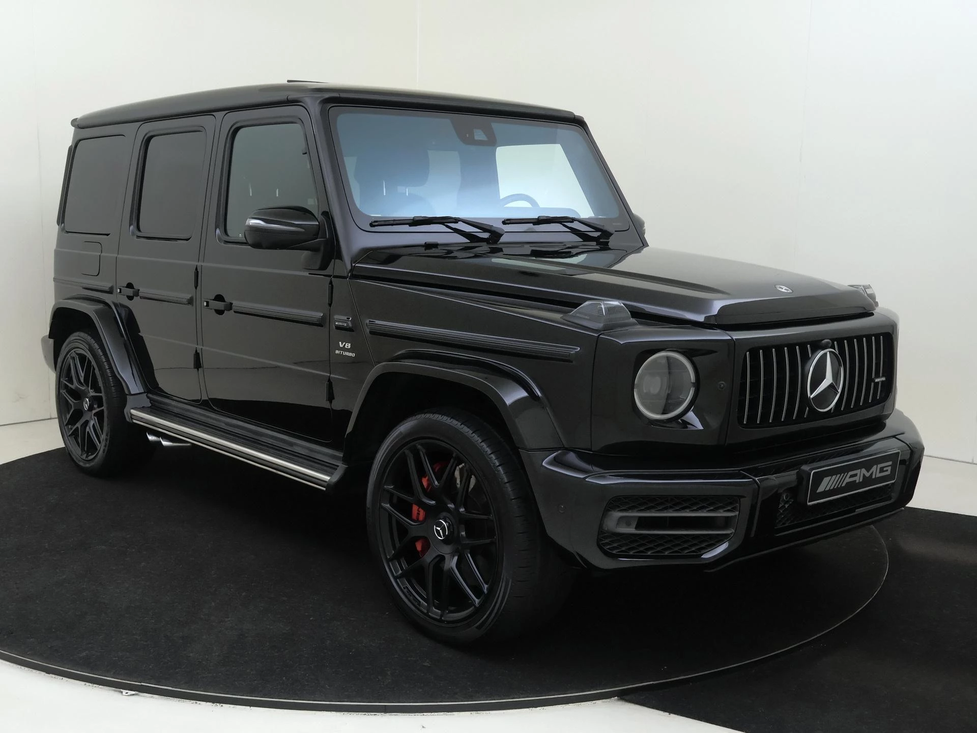 Mercedes-Benz-G-Klasse-image-4
