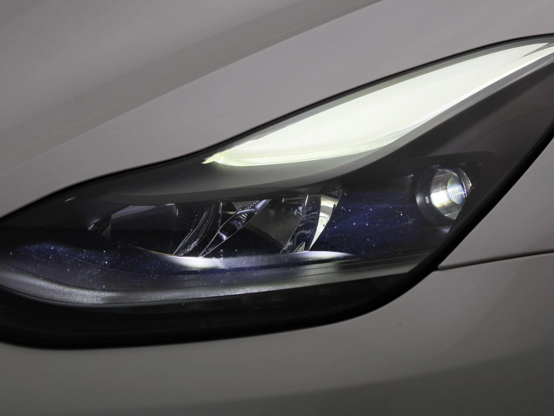 Tesla Model Y Long Range AWD 75 kWh
