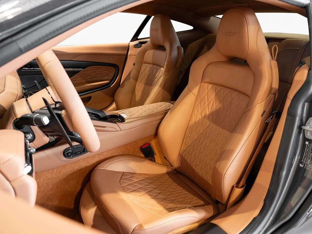 Aston Martin DB12 Coupe Aston Martin Hamburg