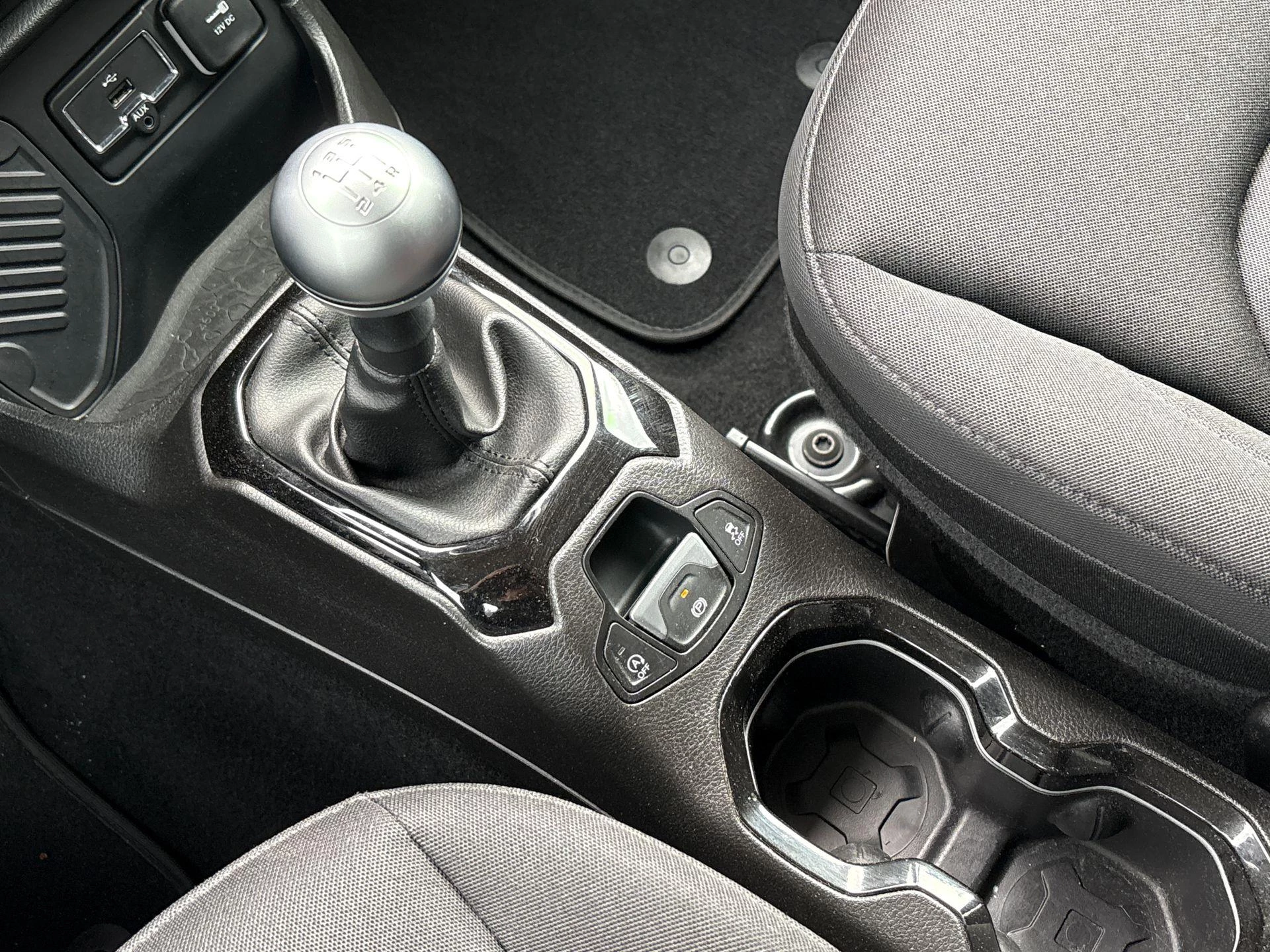 Jeep Renegade 1.6 E-Torq Night Eagle II