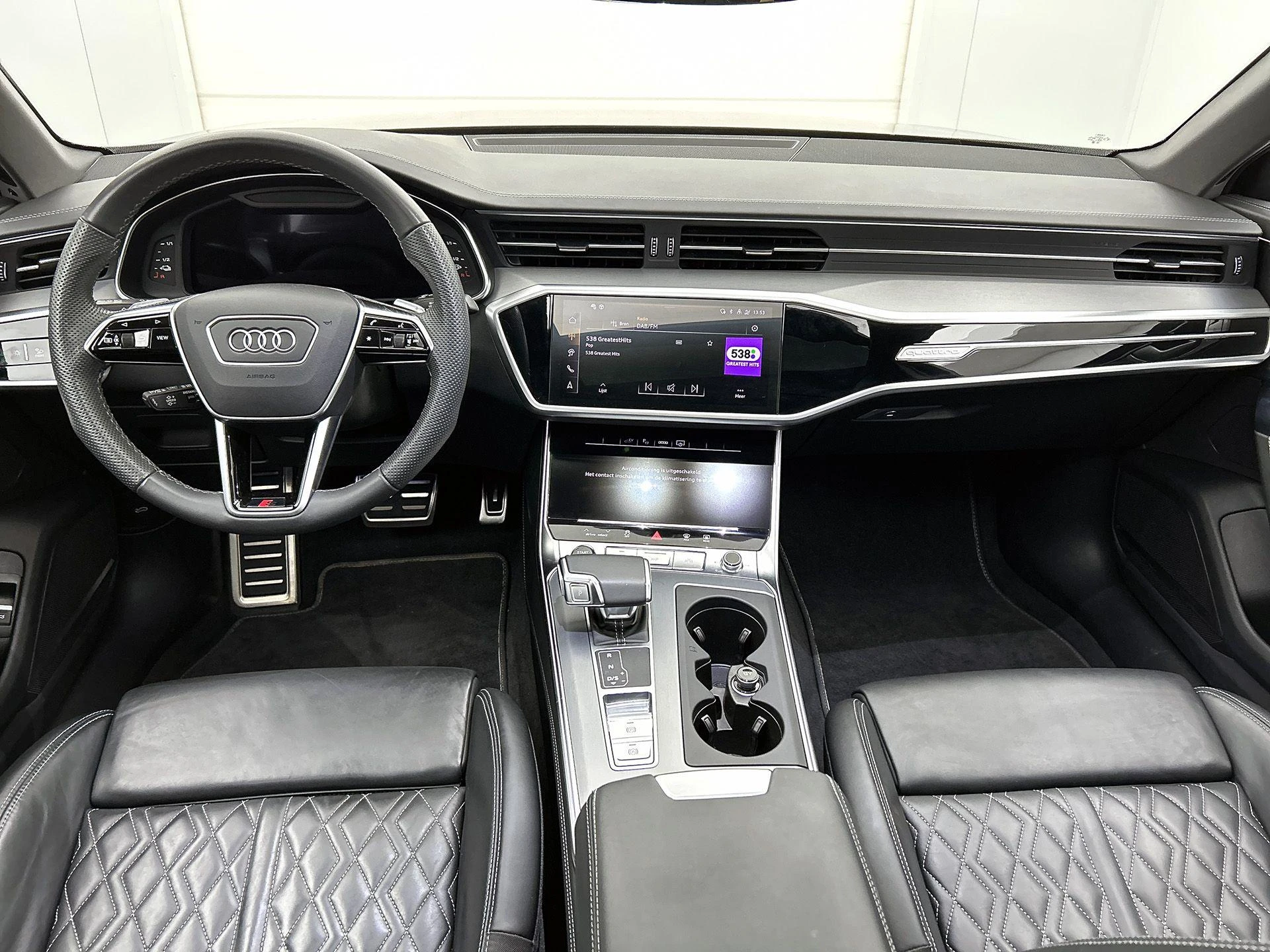 Audi-A6-image-17