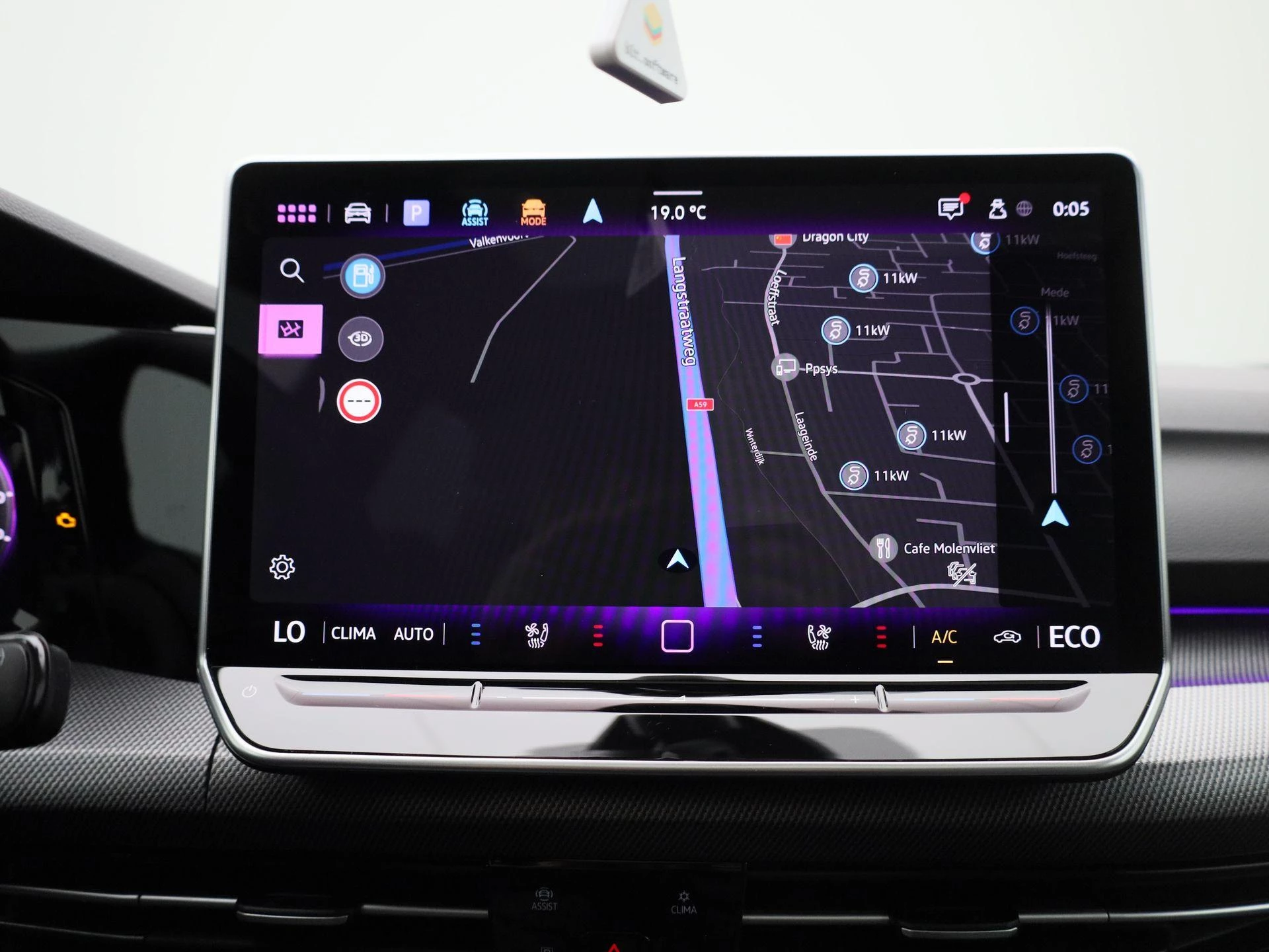 Volkswagen-Golf-image-15