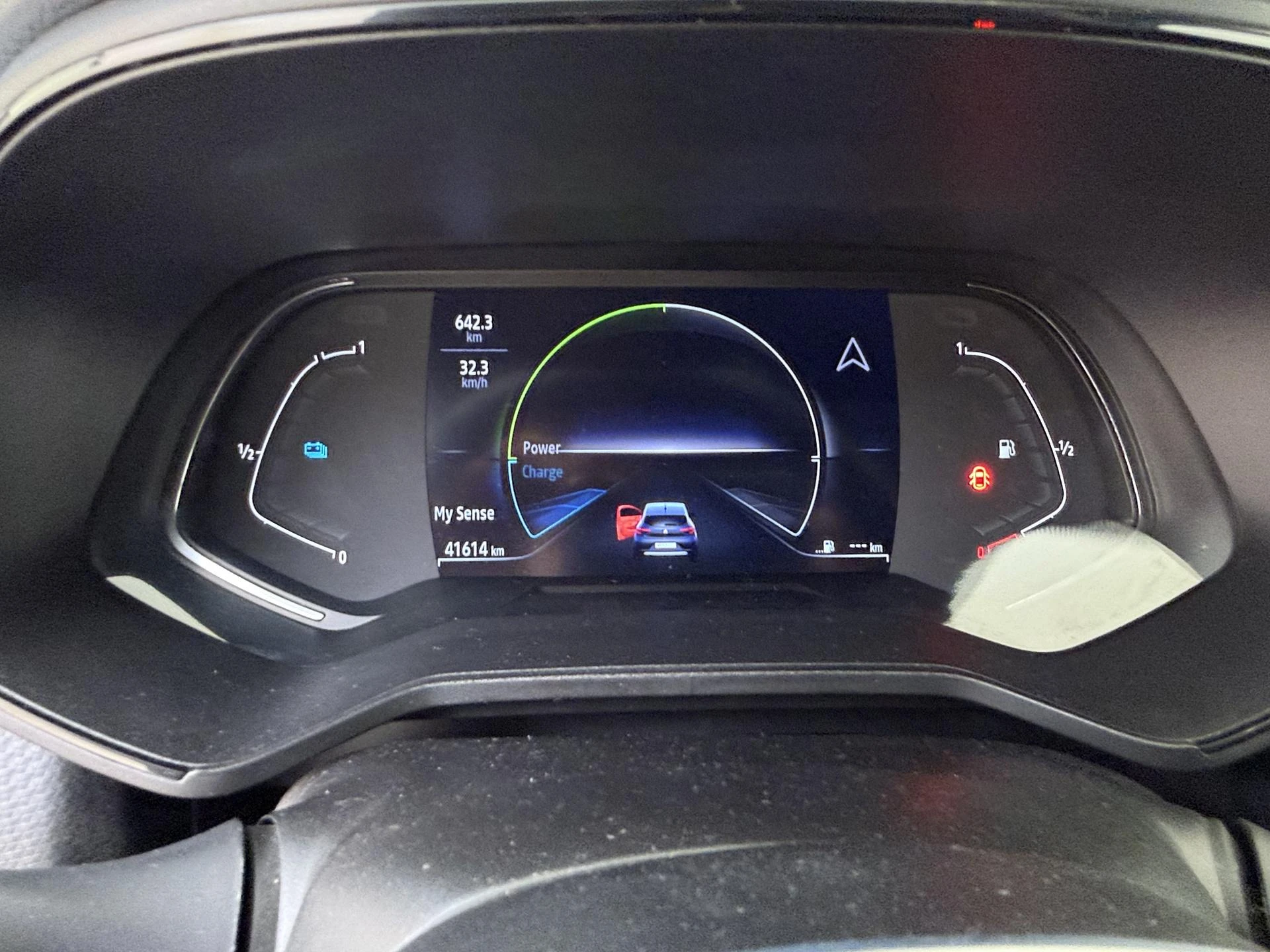 Renault-Clio-image-10