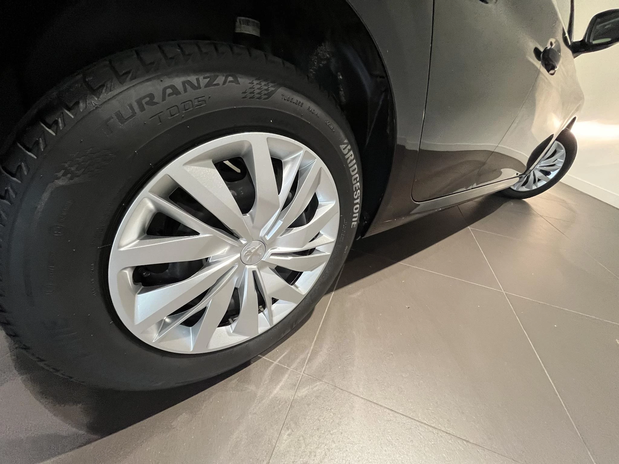 Peugeot-208-image-18