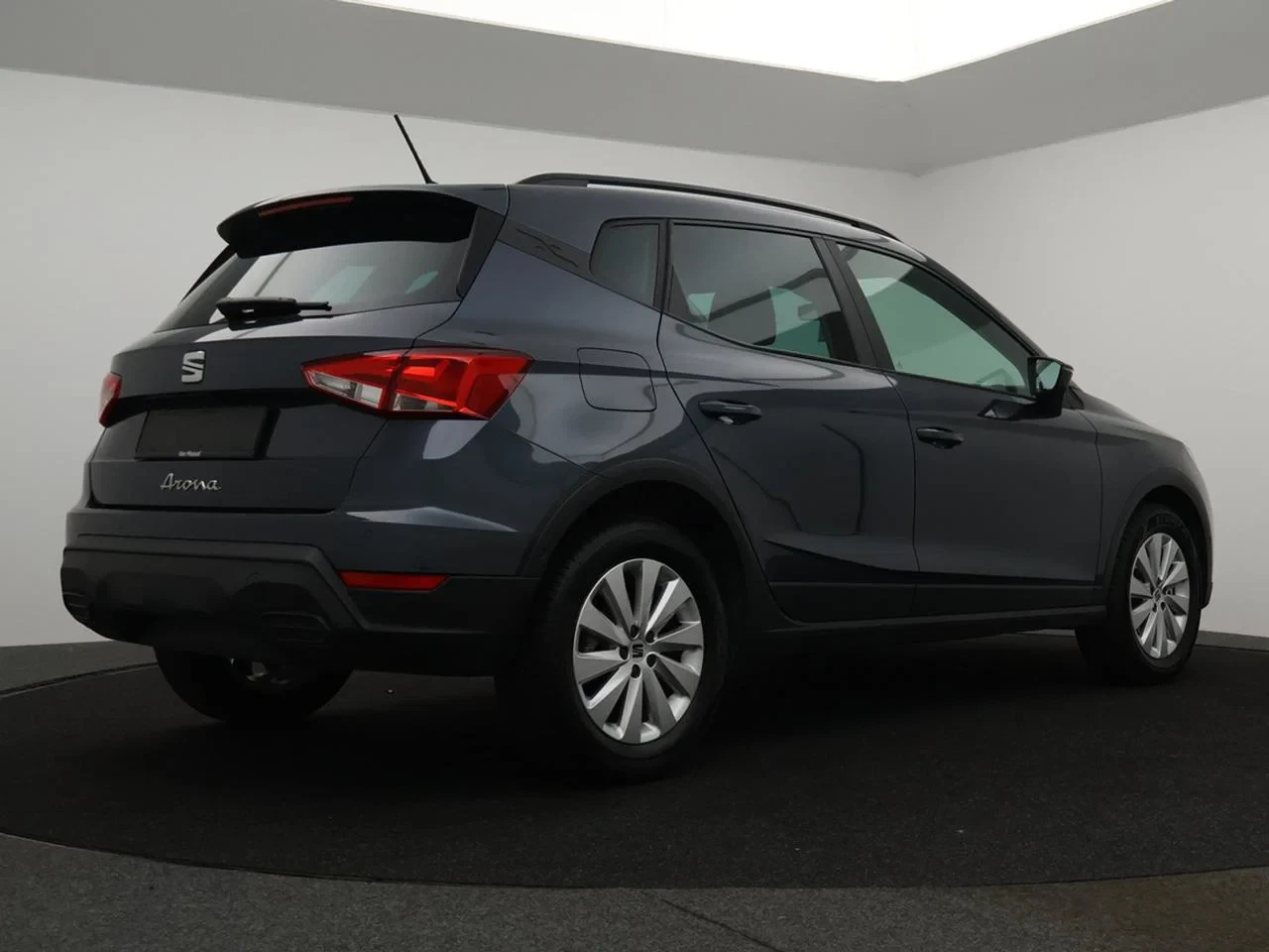 SEAT-Arona-image-14