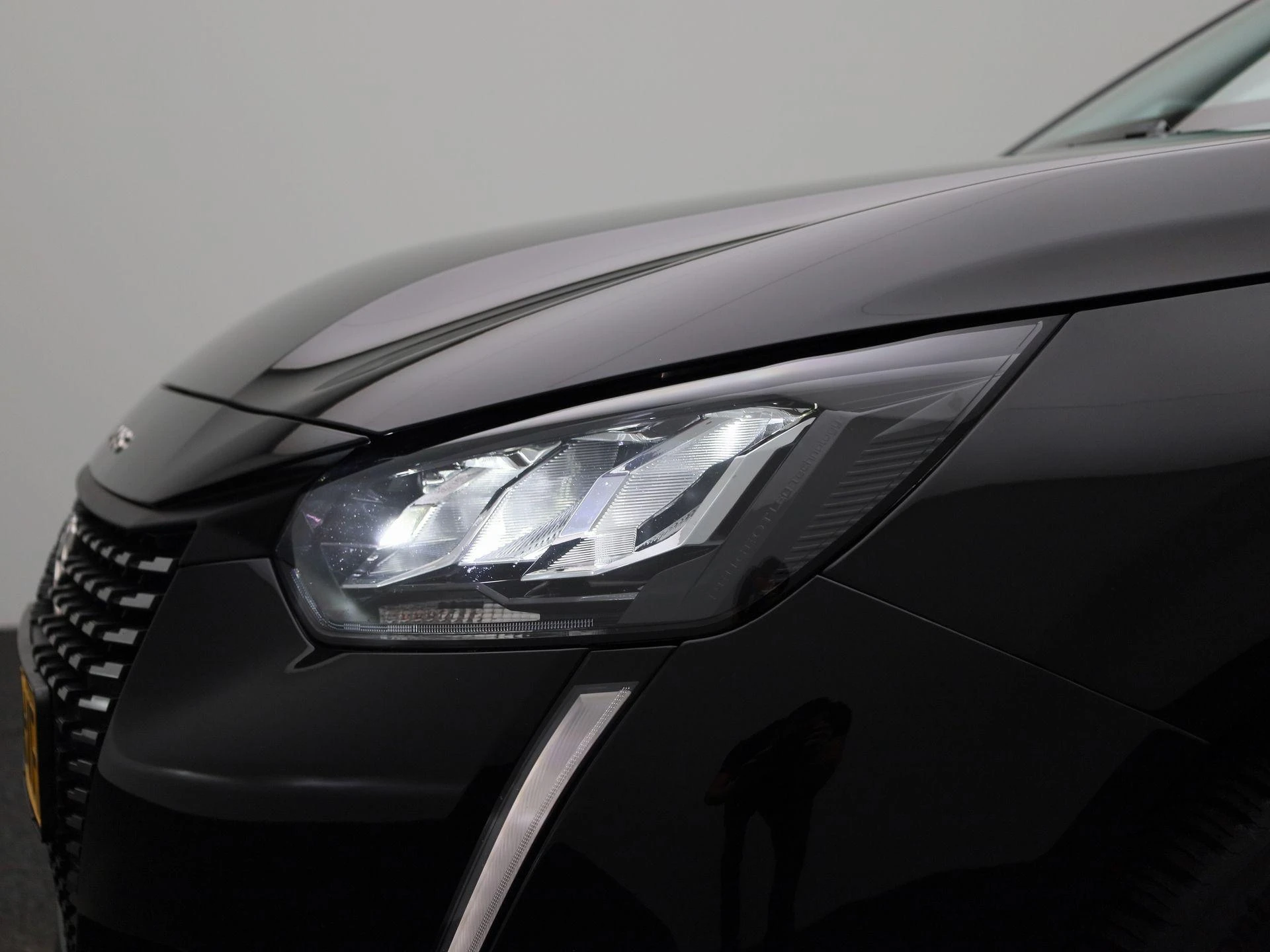 Peugeot-208-image-14
