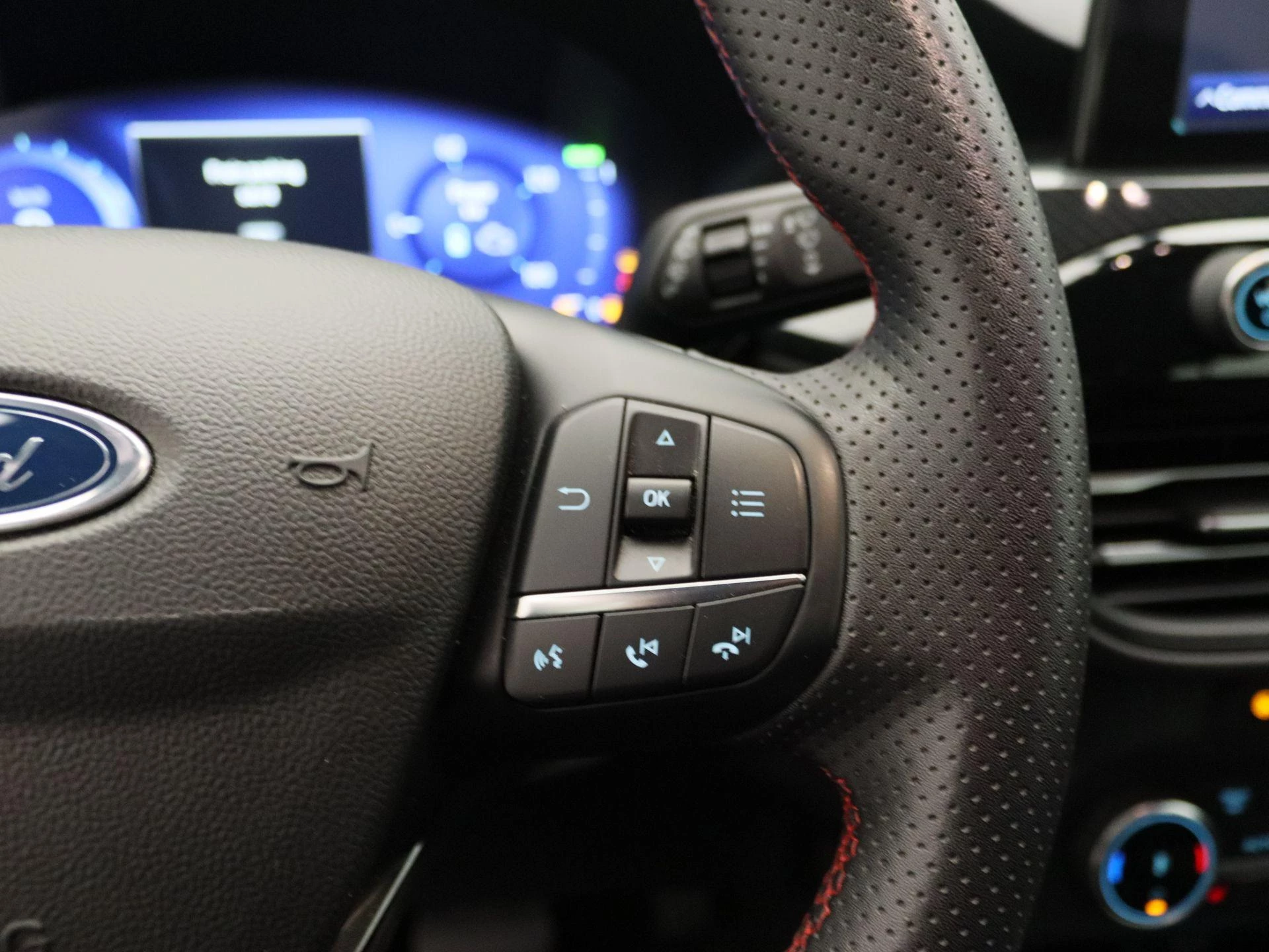 Ford-Kuga-image-18