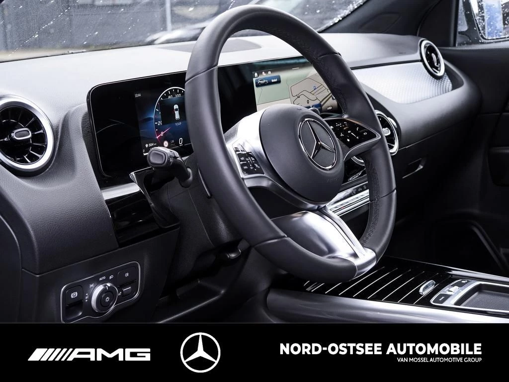 Mercedes-Benz GLA 200 d PROGRESSIVE AHK DISTRO KLIMA MBUX NAVI Progressive