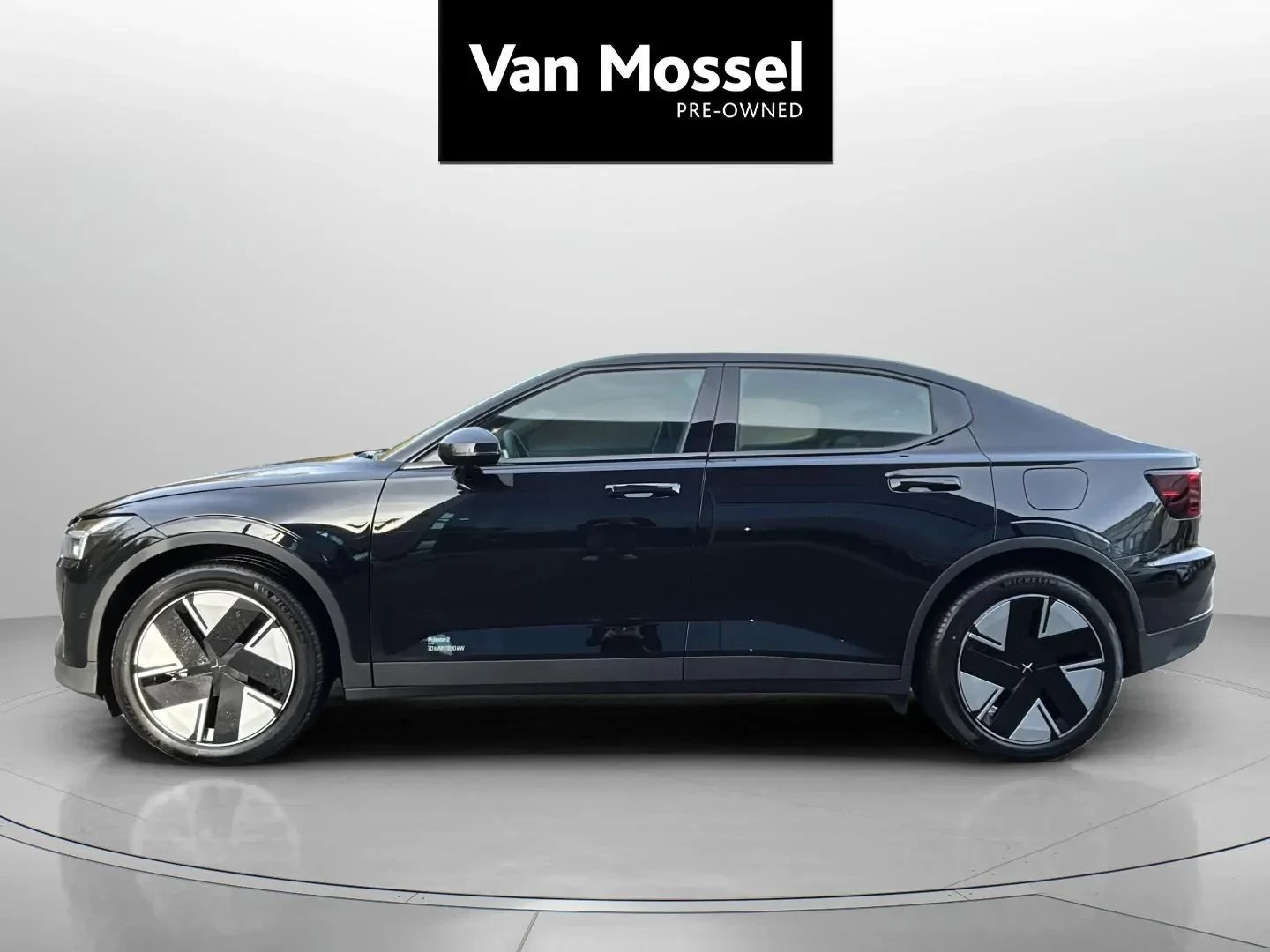 Polestar-2-image-7