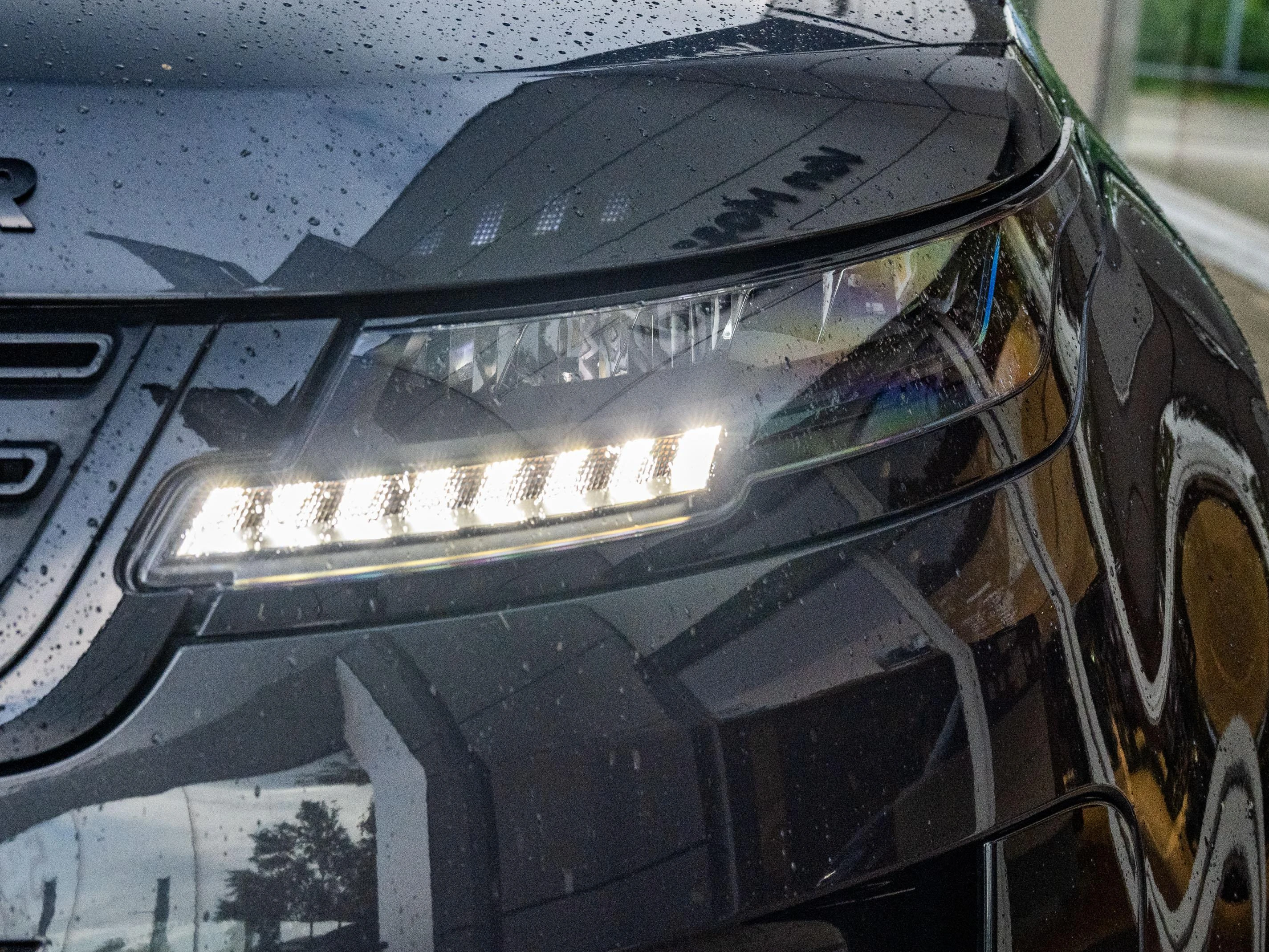 Land Rover-Range Rover Evoque-image-20