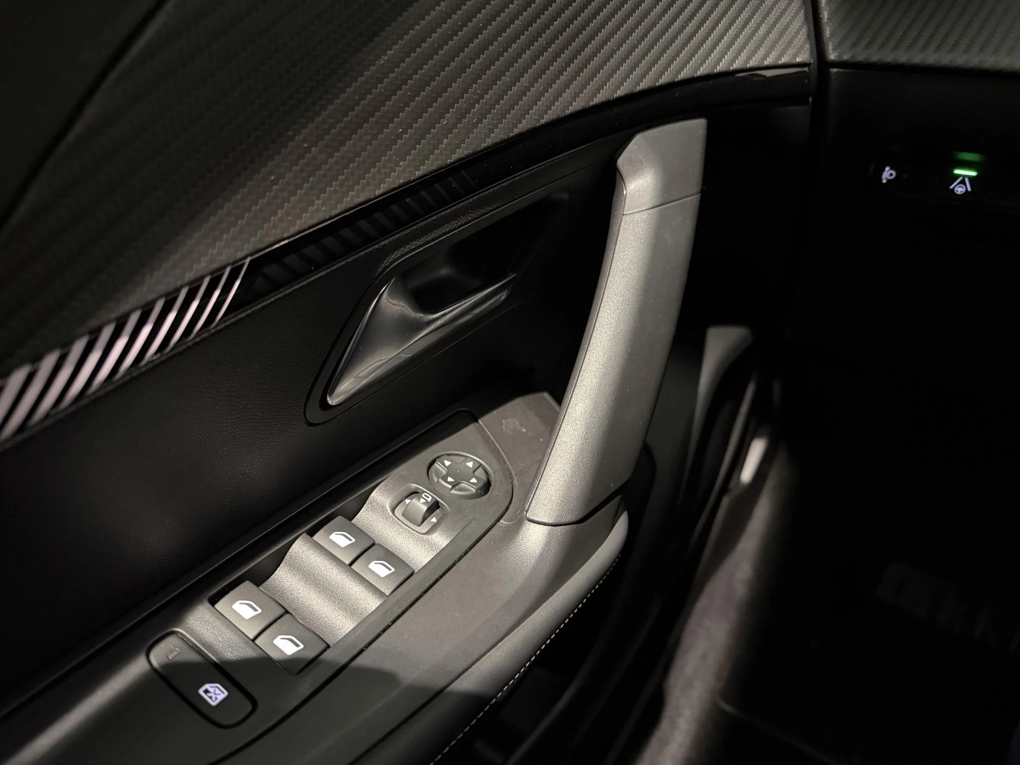 Peugeot-2008-image-19