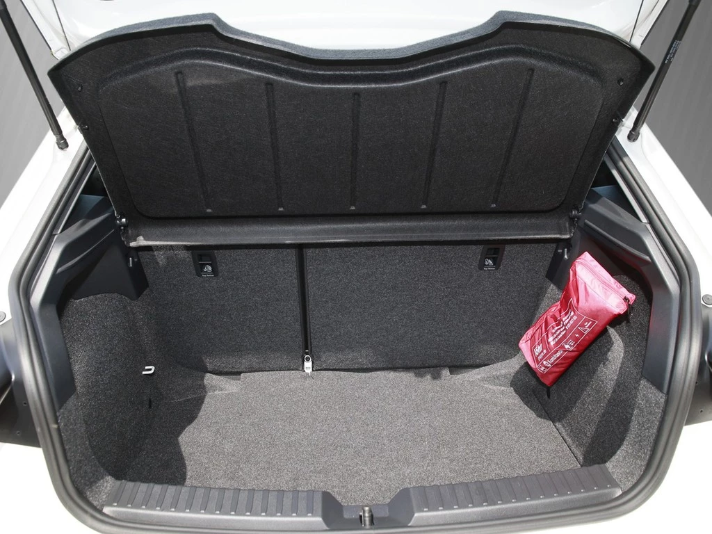SEAT Ibiza 1.0 TSI Xcellence Pano., RFK, LED-Sch., Full-Link,