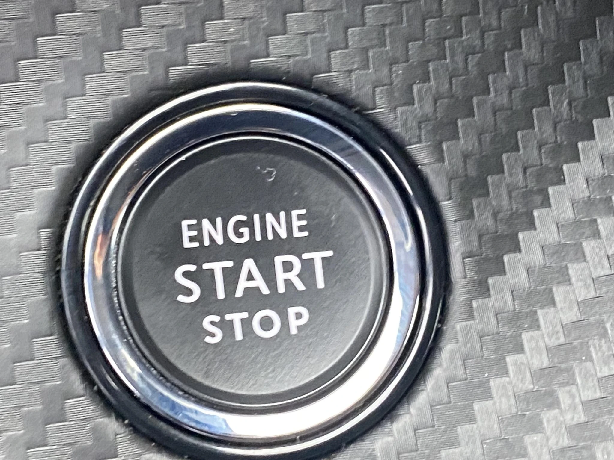 Peugeot-e-208-image-14