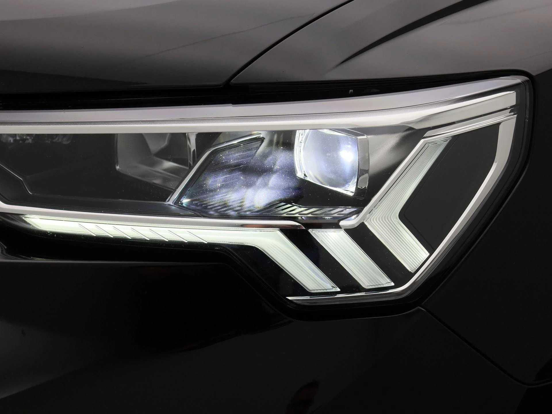 Audi-Q3-image-13