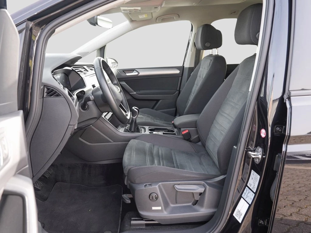 Volkswagen Touran 2.0 TDI Comfortline *AHK*Navi*App-Connect*ACC*PDC*Kamera*DCC*Side-Assist*Sitzhzg.*Climatronic