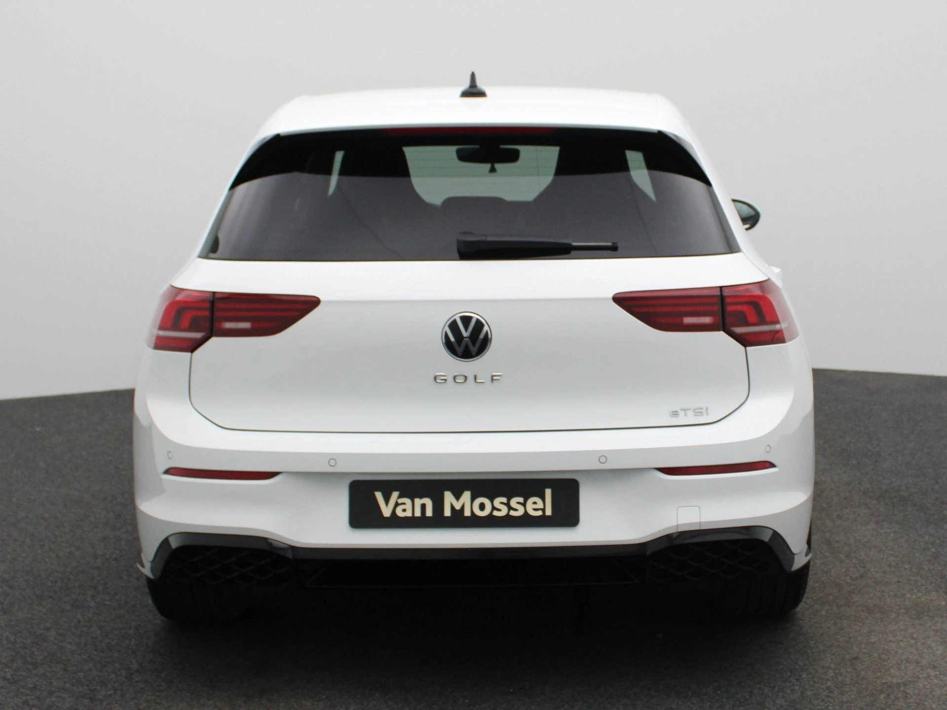 Volkswagen Golf 1.5 eTSI R-Line Edition
