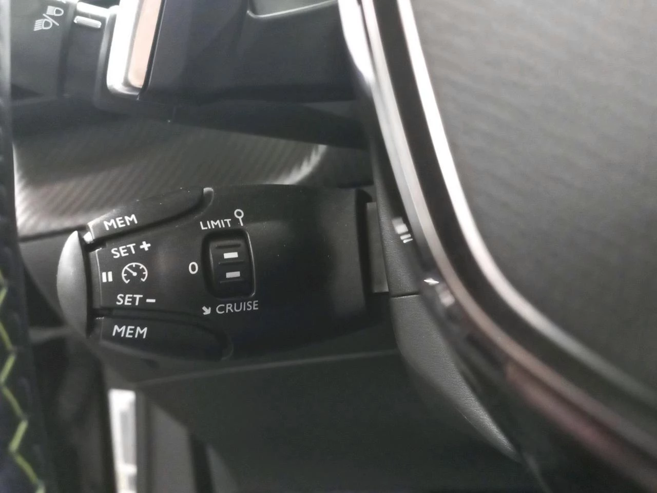 Peugeot-2008-image-17