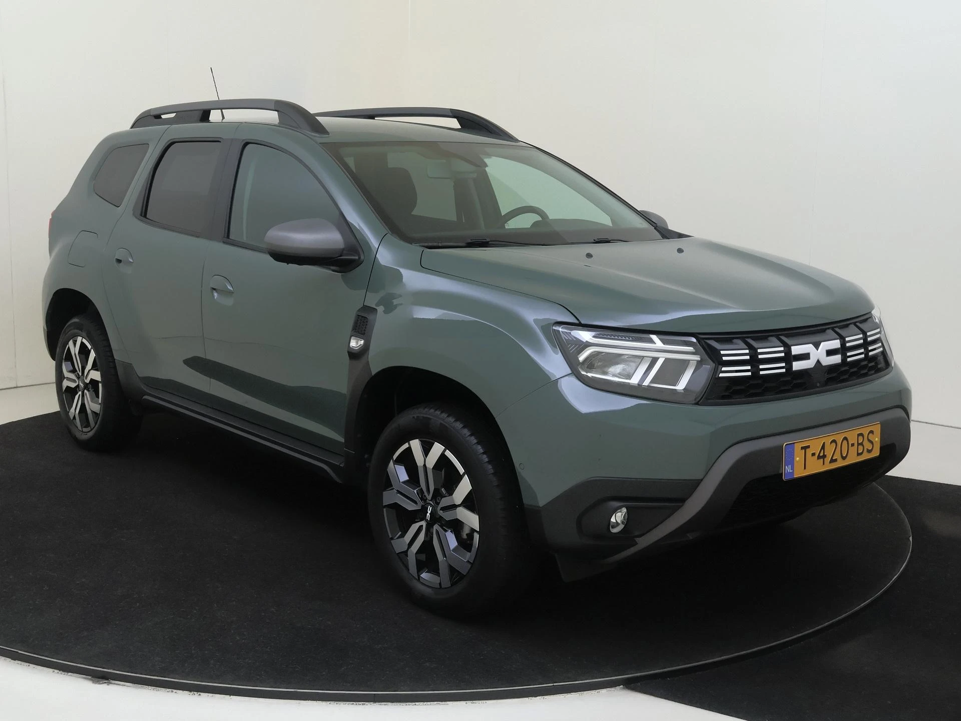 Dacia-Duster-image-1