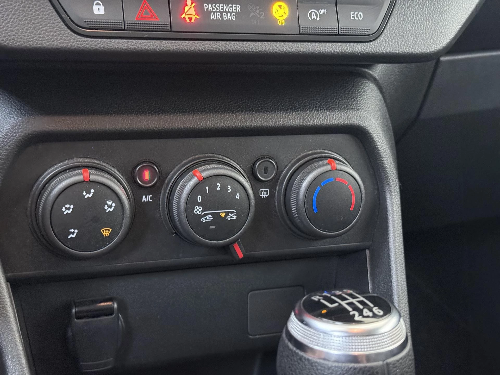 Dacia-Sandero Stepway-image-16