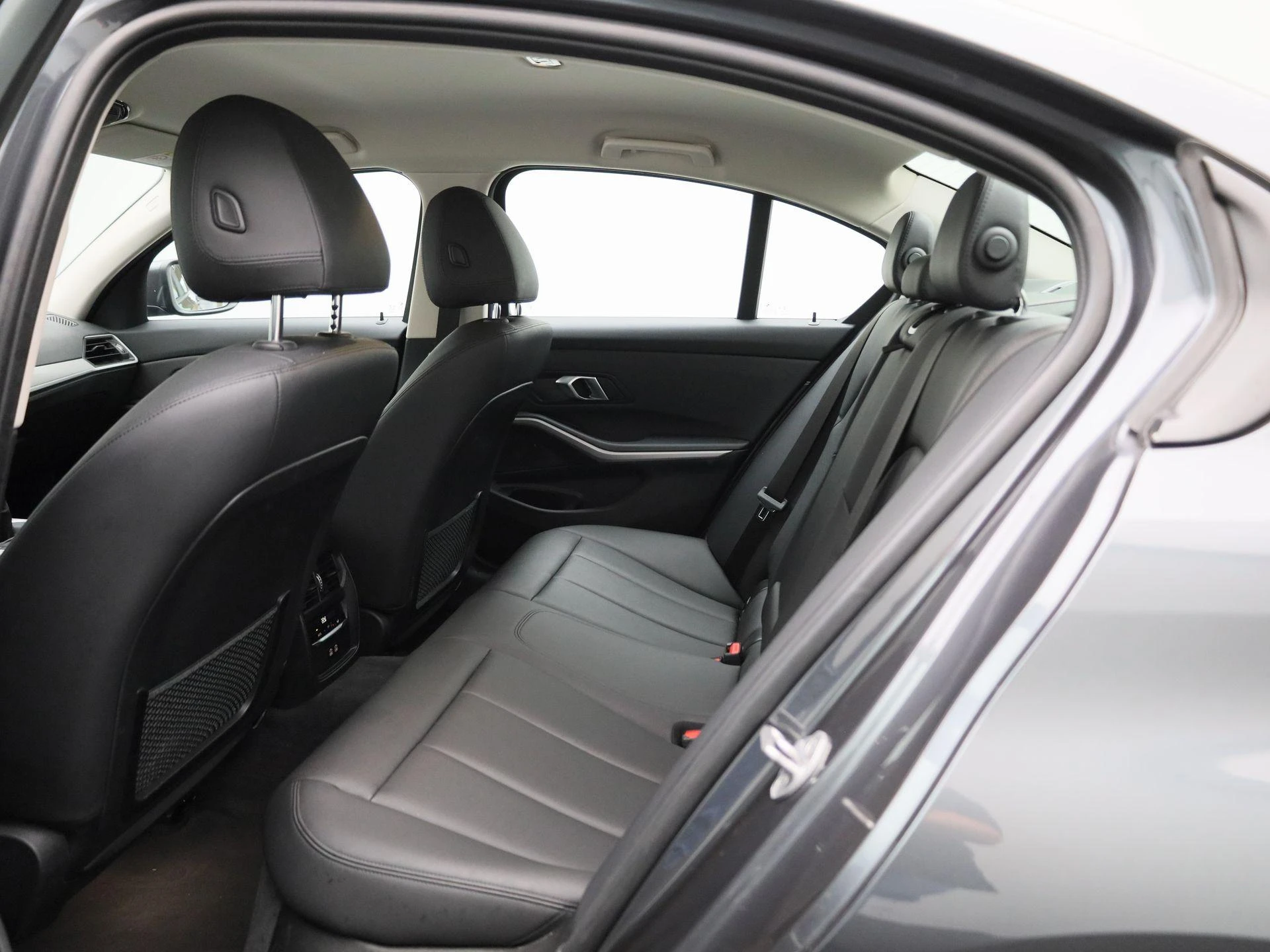 BMW-3 Serie-image-9