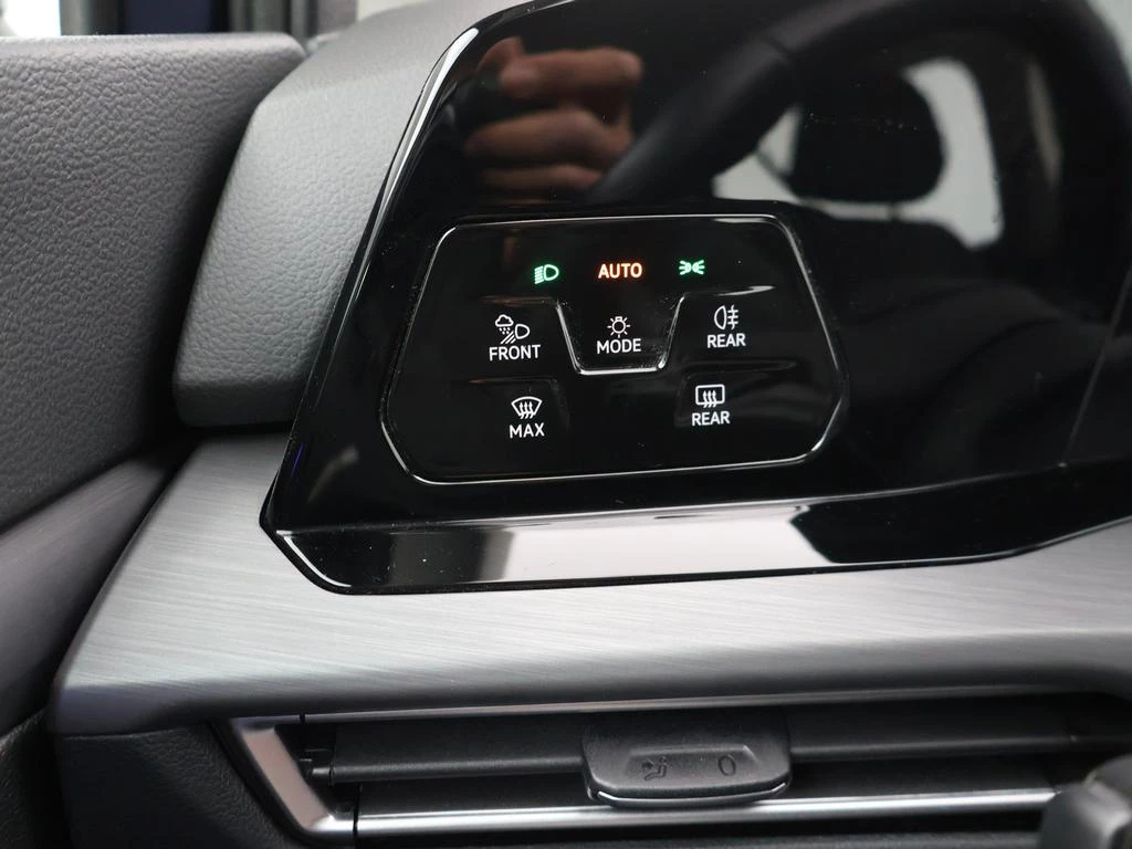 Volkswagen Golf VIII eHybrid Golf Style Business PHEV 1.4TSI eHybrid 150PK *AUTOMAAT*ALCANTARA*ACC*APP-CONNECT*NAVI*...*
