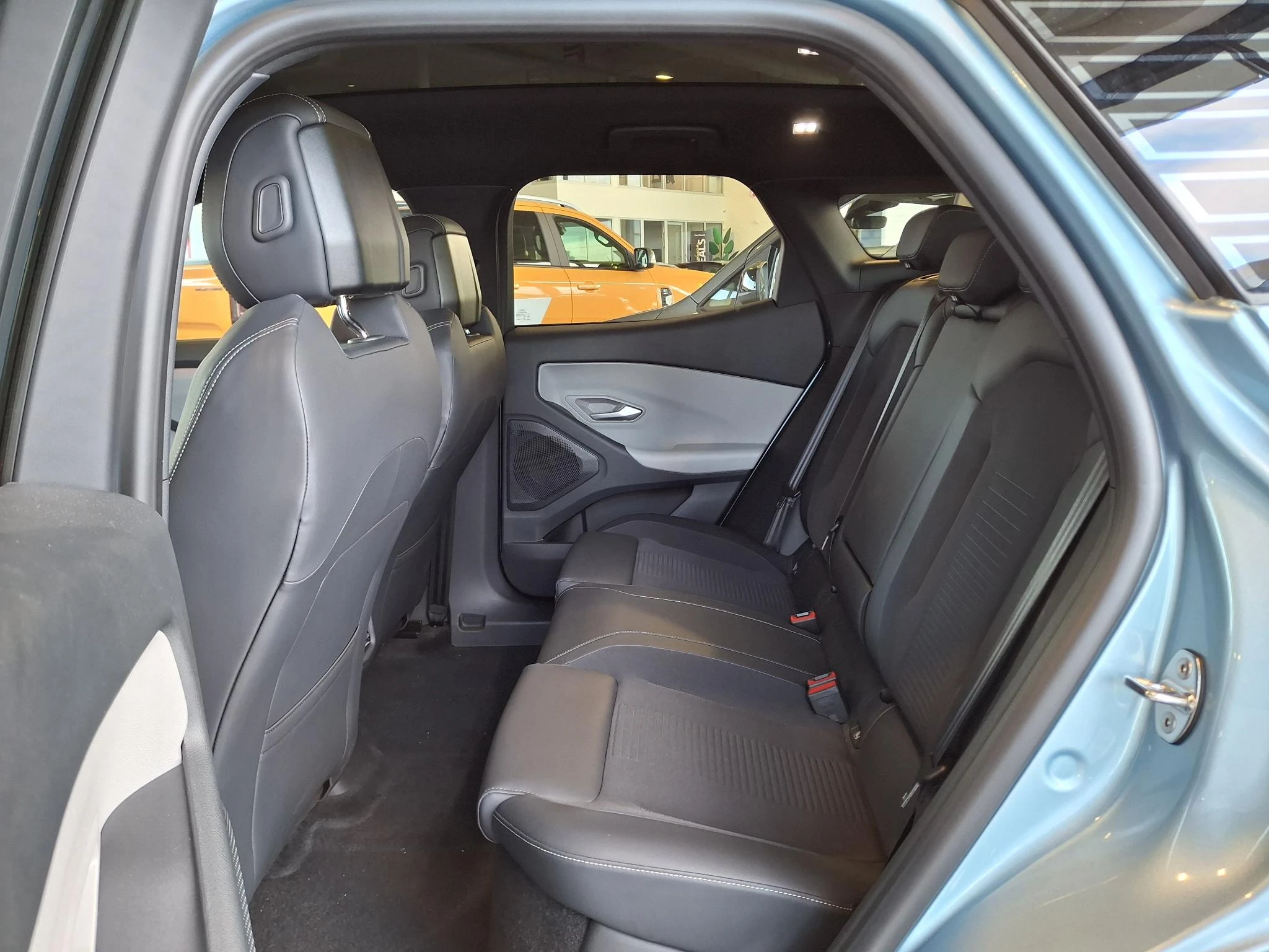 Ford-Explorer-image-3
