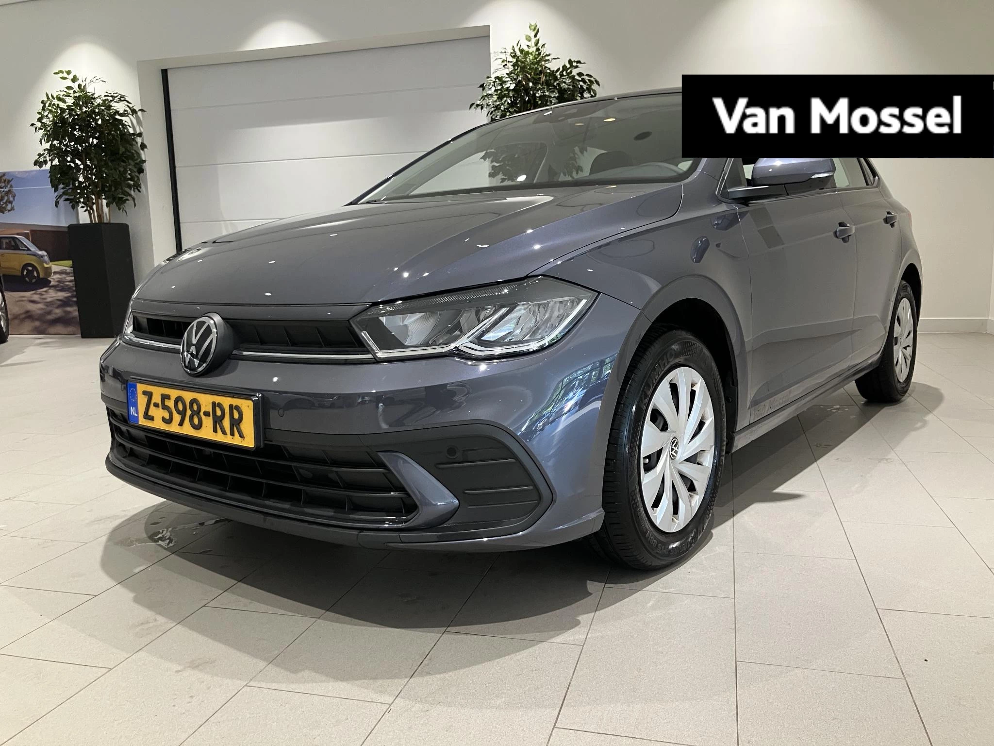 Volkswagen-Polo-image-0