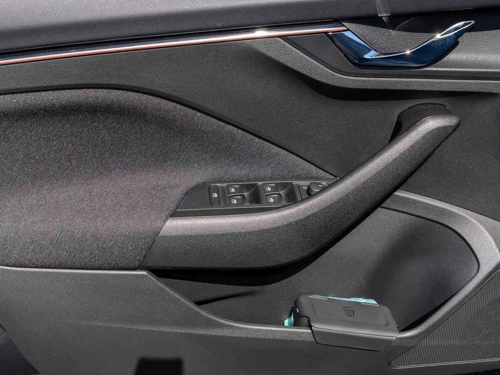 Škoda Kamiq 1.0 TSI DSG Selection LED, AHK
