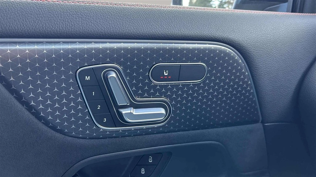 Mercedes-Benz-EQA-image-10