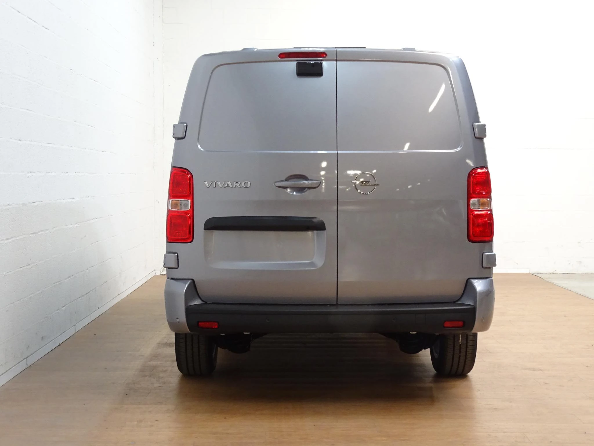 Opel-Vivaro-image-7