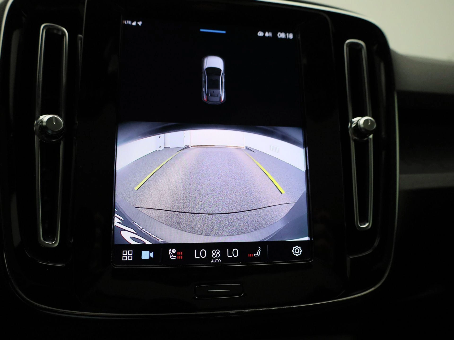 Volvo-C40-image-31