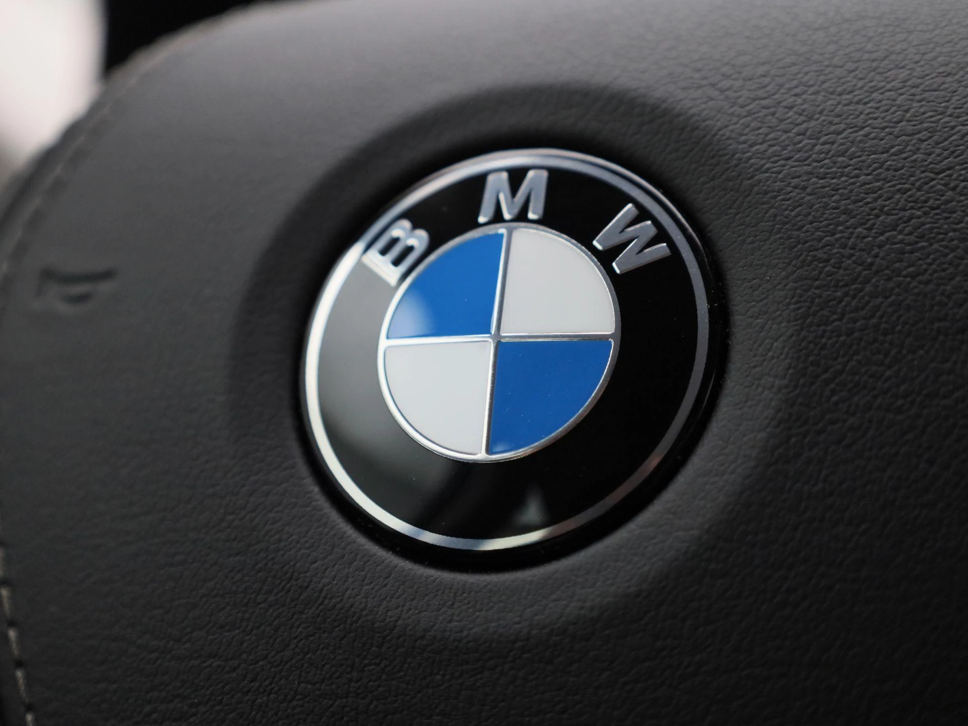 BMW-5 Serie-image-30