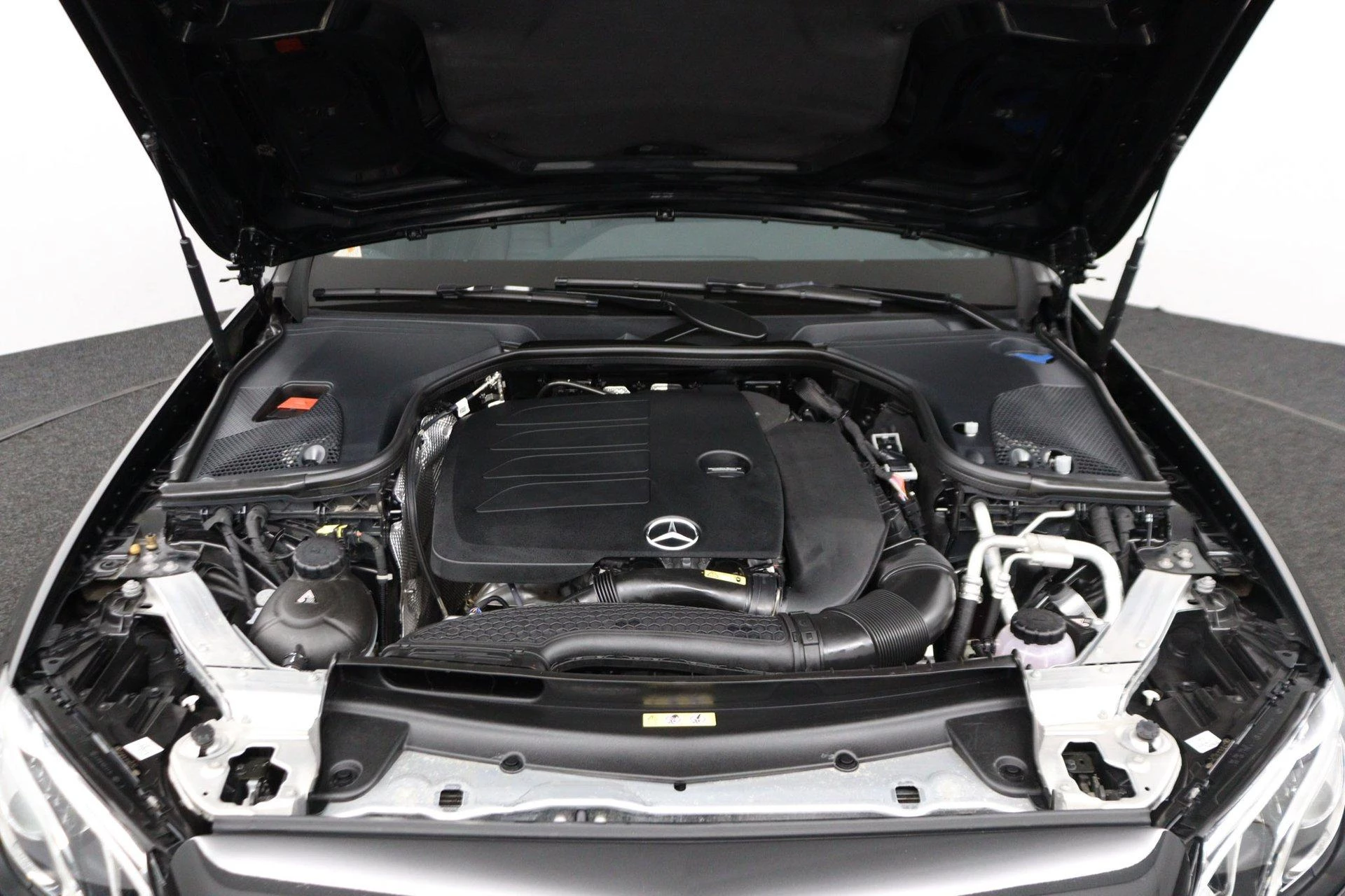 Mercedes-Benz E-Klasse 200 Business Solution Automaat |
