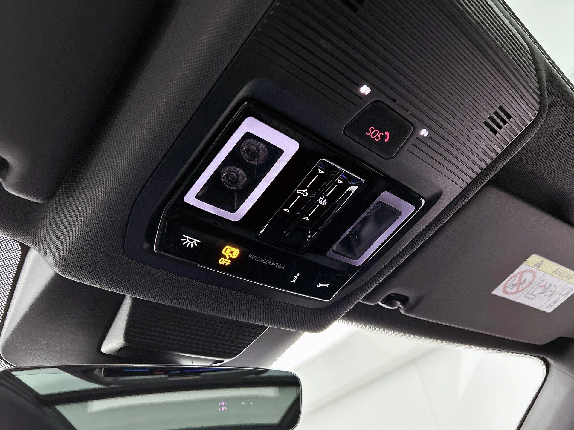 Volkswagen-Tiguan-image-14