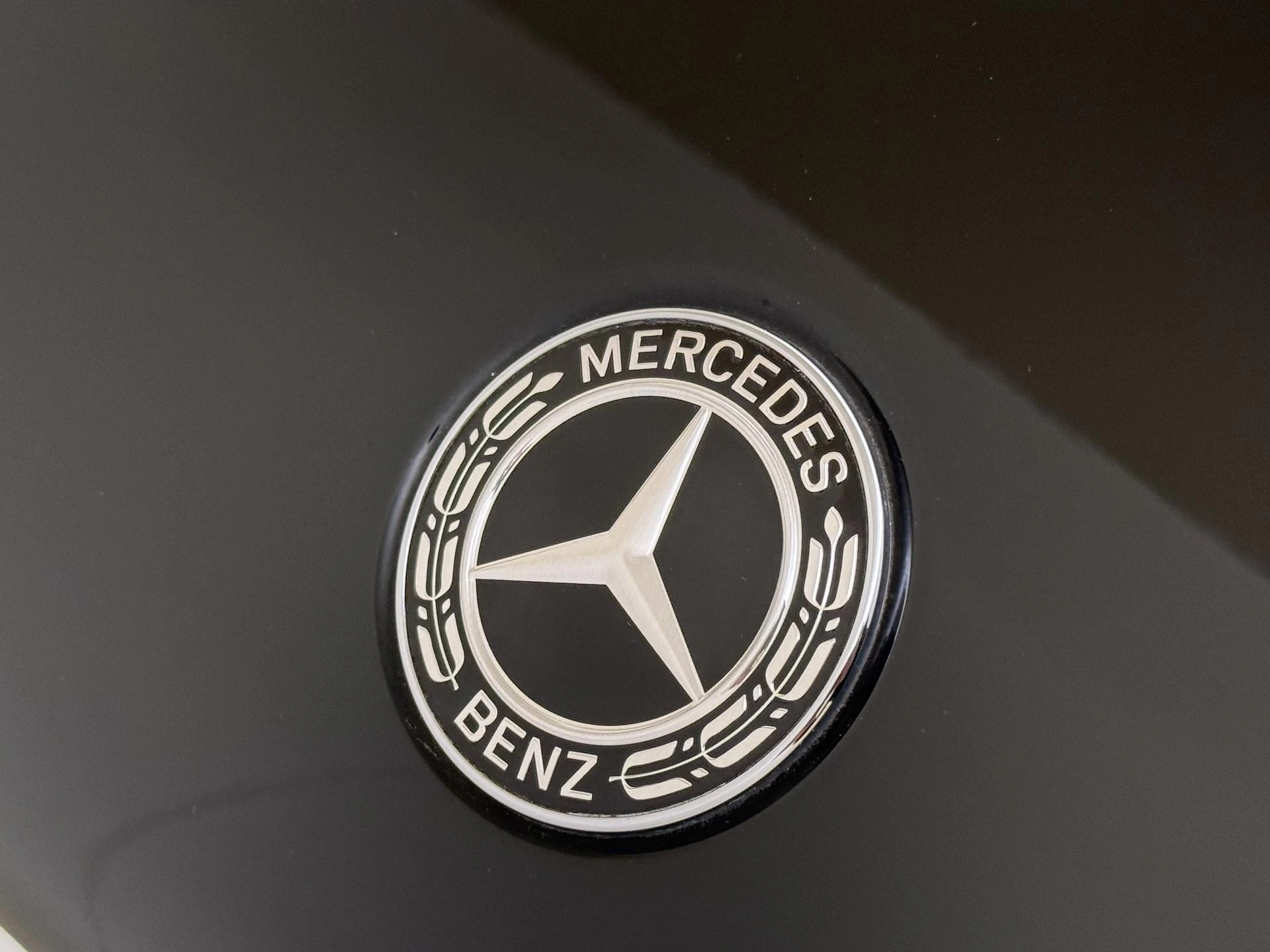 Mercedes-Benz-GLE-image-28
