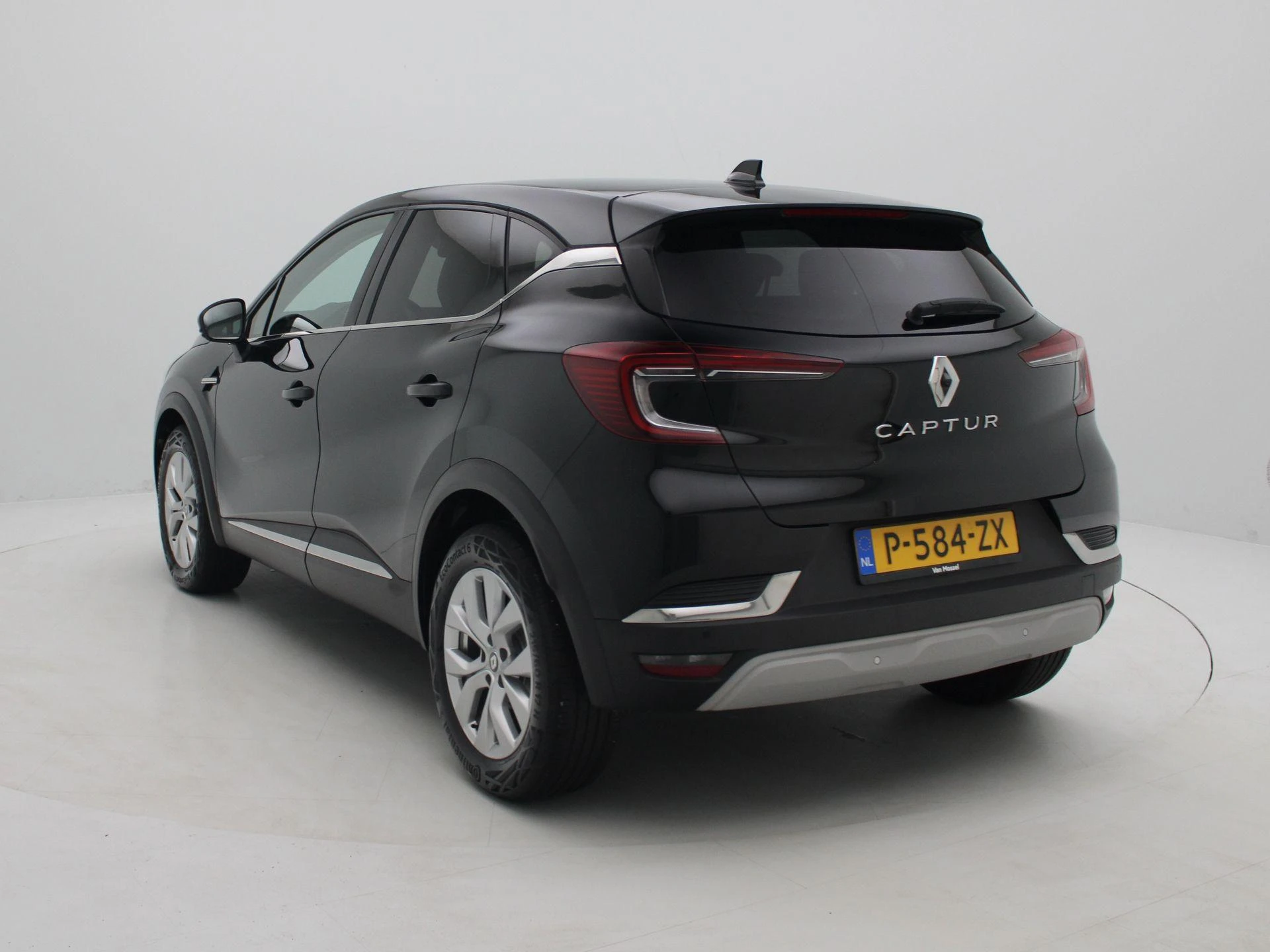 Renault-Captur-image-1