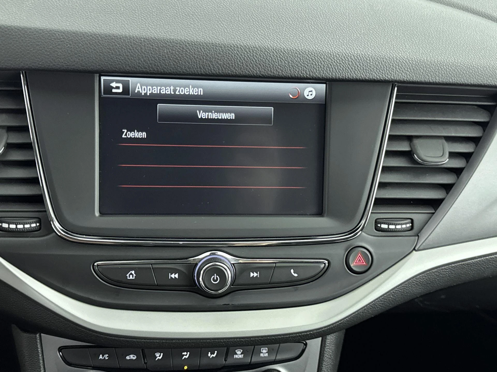 Opel-Astra-image-10