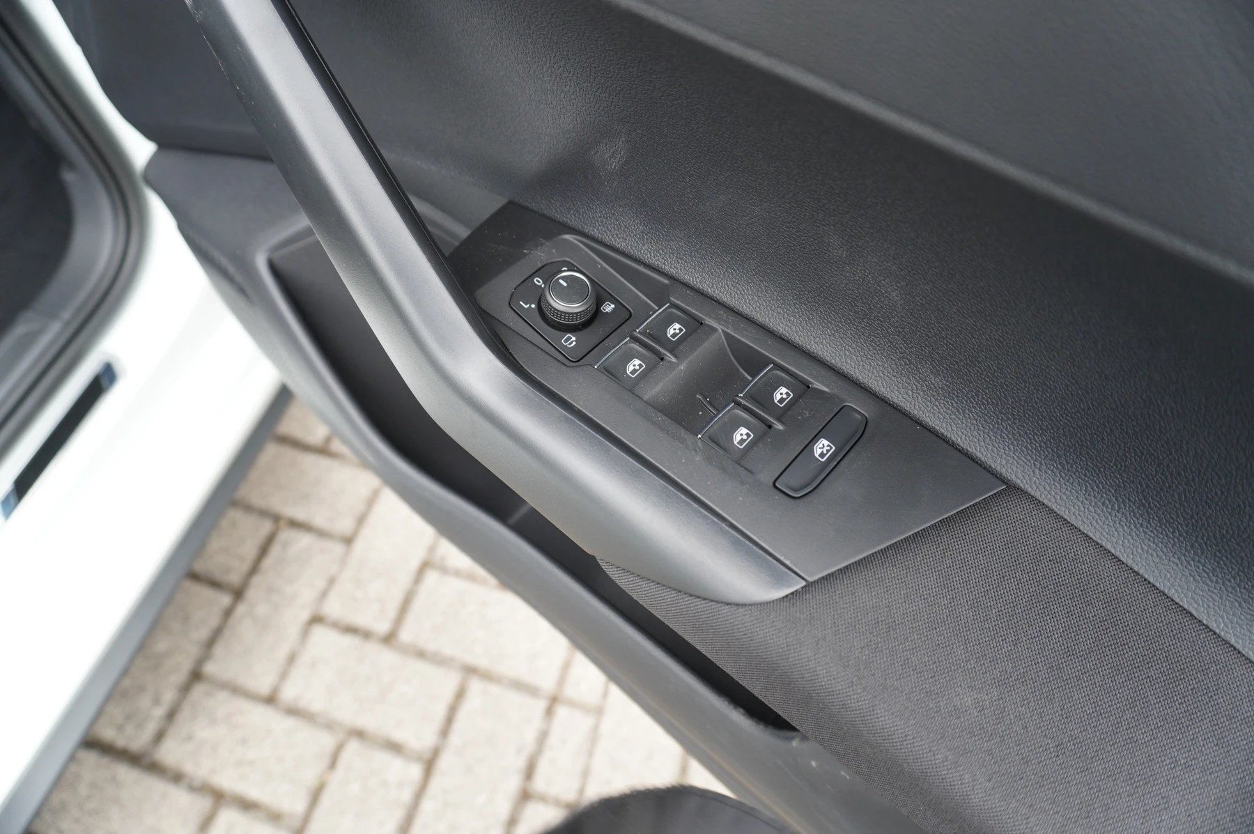Volkswagen-Polo-image-34